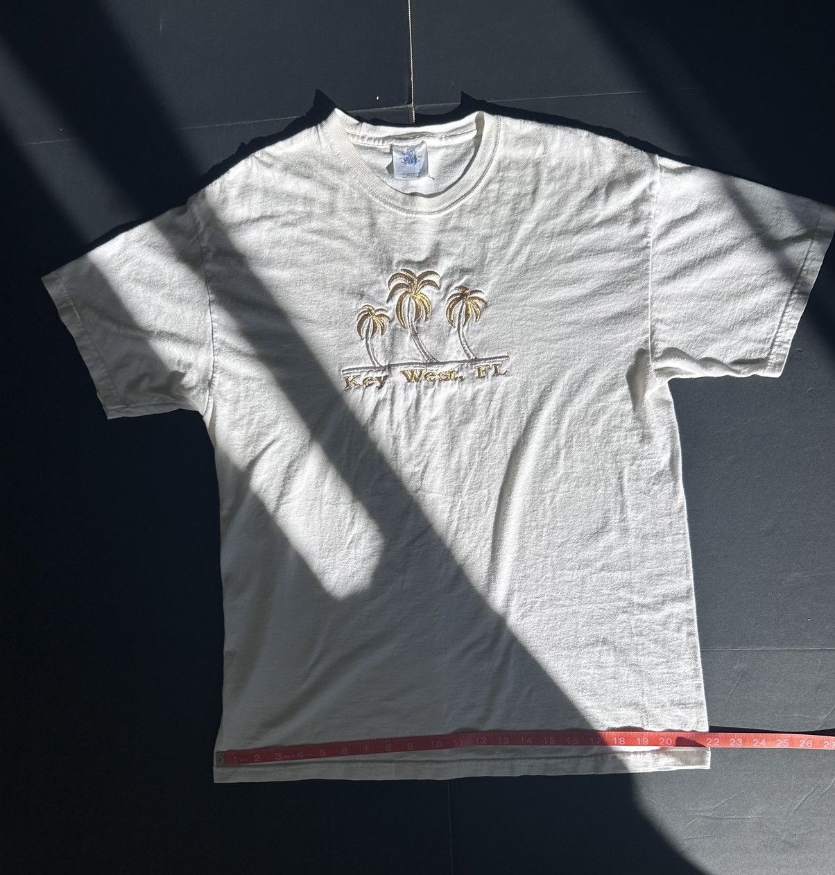 Vintage Vintage gold embroidered key west t shirt Size US L / EU 52-54 / 3 - 5 Thumbnail