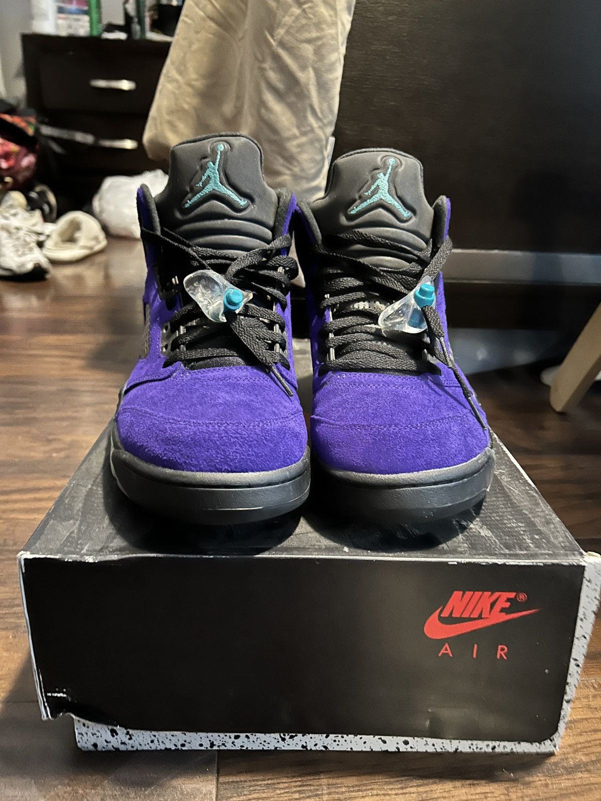 Jordan Brand Air Jordan 5 Retro Alternate Grape Size US 11 / EU 44 - 2 Thumbnail