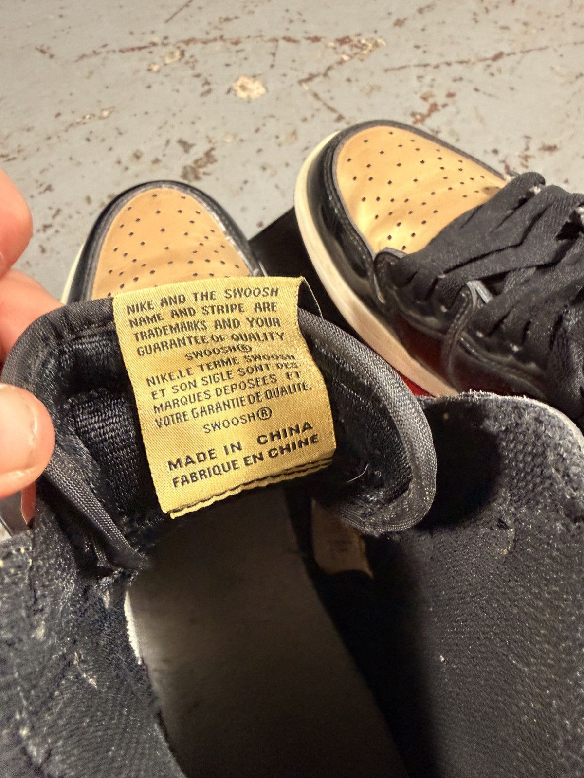 Jordan Brand Used Jordan 1 Gold Toes Size US 9 / EU 42 - 11 Thumbnail