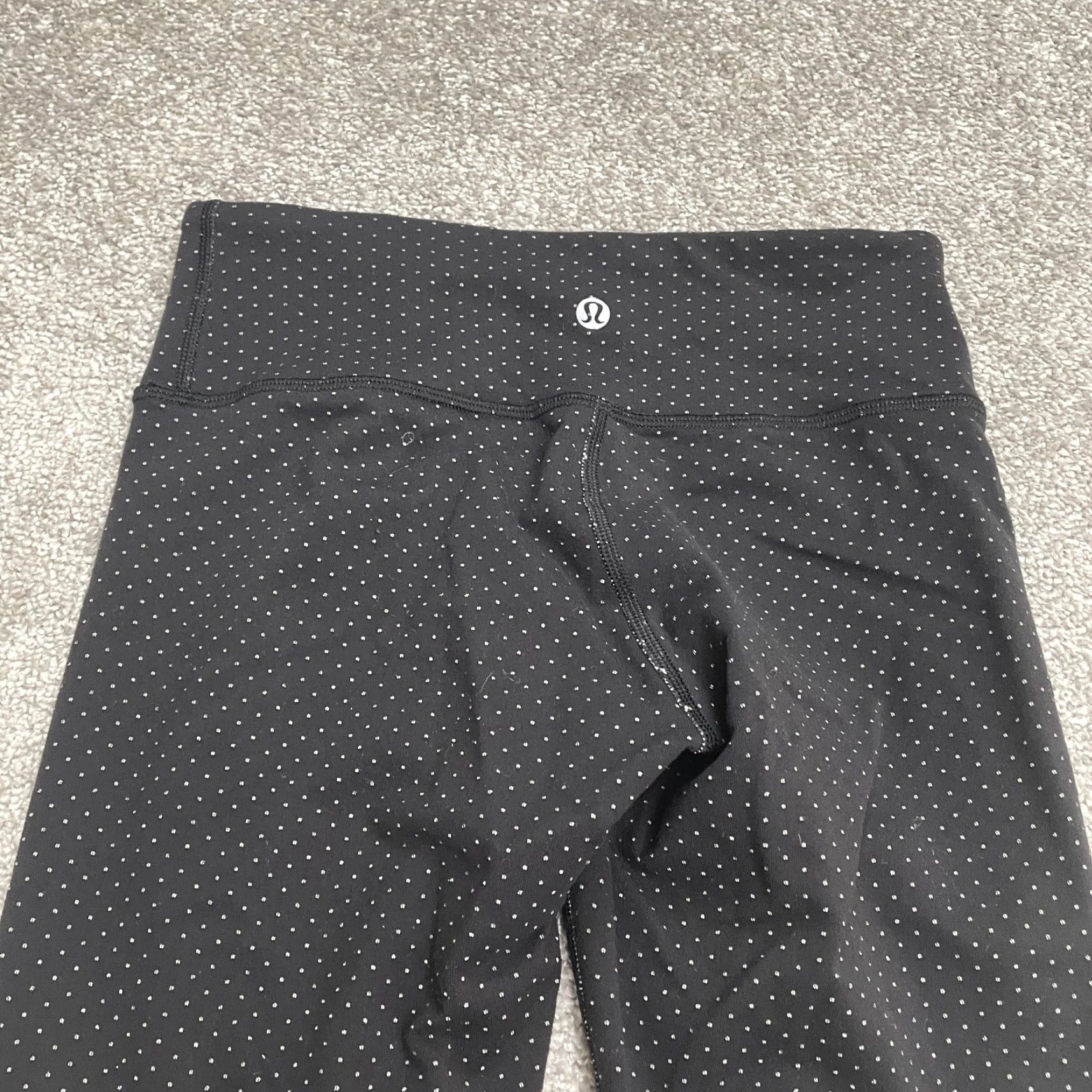 Lululemon Lululemon Compression Leggings Womens 4 Black Polka Dot Active Yoga Gym 24x30 Size 27" / US 4 / IT 40 - 3 Thumbnail
