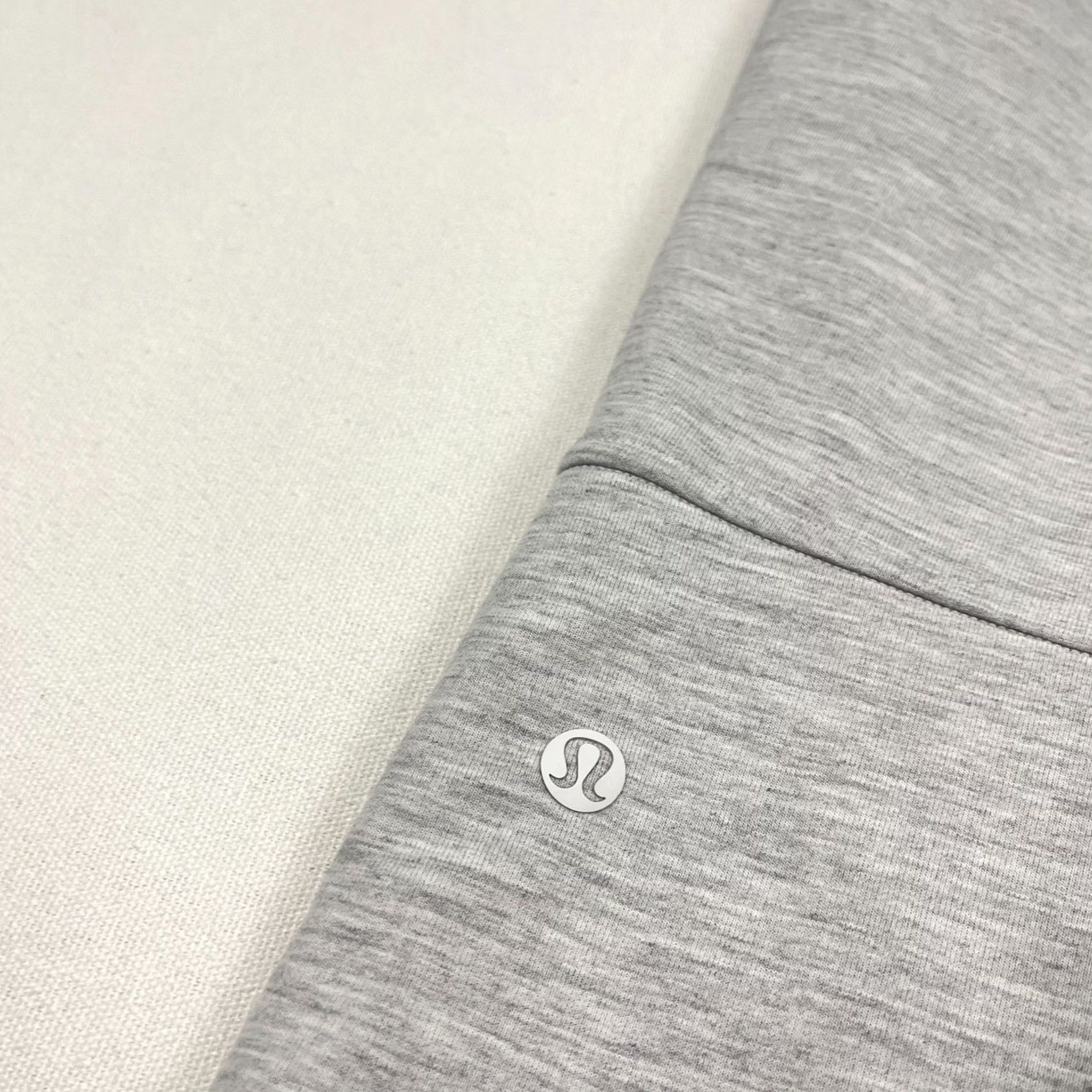 Lululemon Lululemon City Sweat Joggers Mens S Gray 27" Athletic Regular Tapered Pants City Pattern Sponsors? Size US 29 - 2 Thumbnail