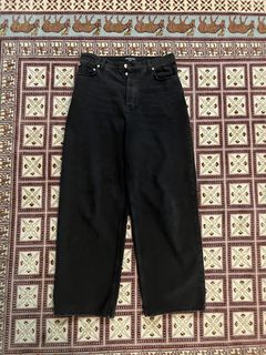 FS] [WAREHOUSE] GODBLESS BALENCIAGA DESTROYED JEANS SIZE M
