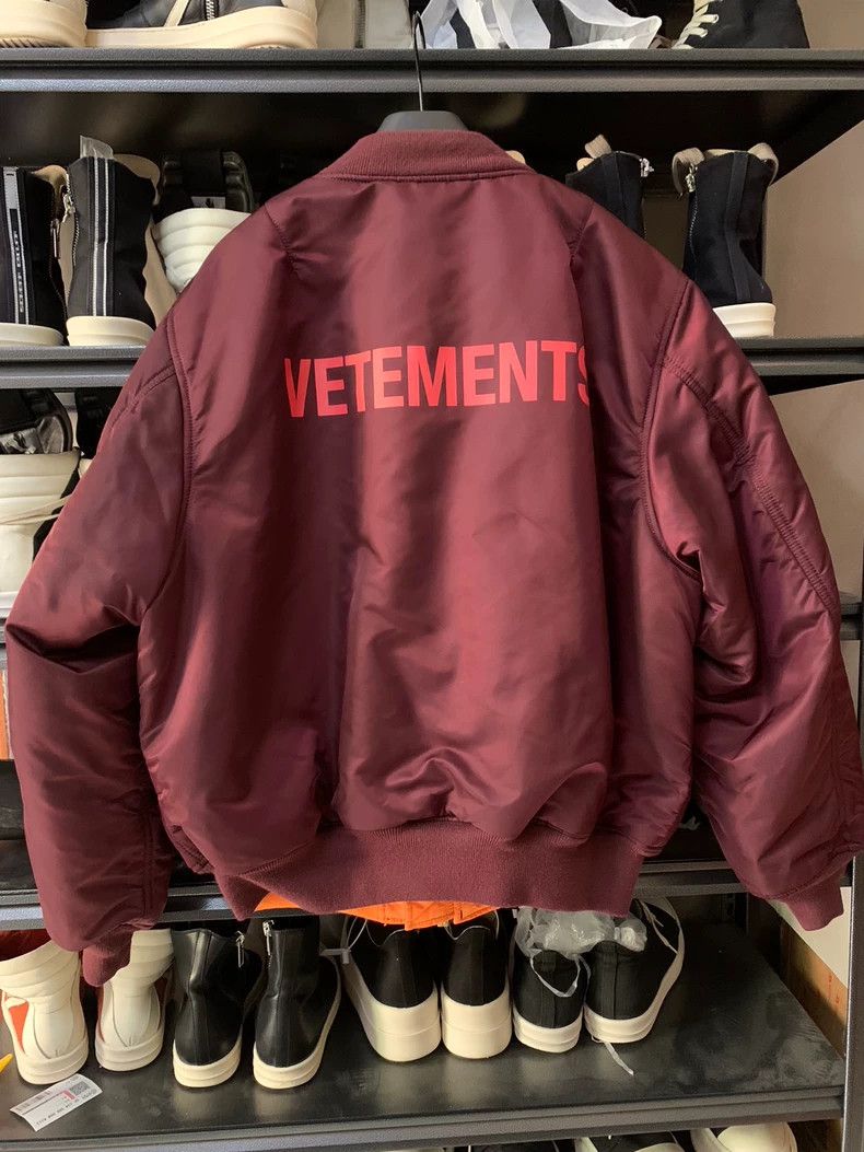 Vetements vetements Burgundy cotton-padded jacket 2501-Nextarrow Size US S / EU 44-46 / 1 - 1 Thumbnail