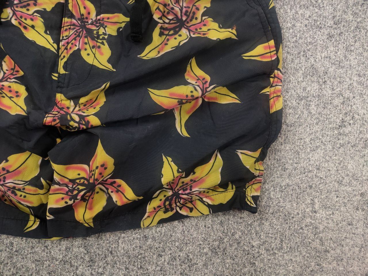 Allsaints Allsaints Hibiscus Swim Casual Nylon Floral Pattern Shorts Size US 32 / EU 48 - 7 Thumbnail