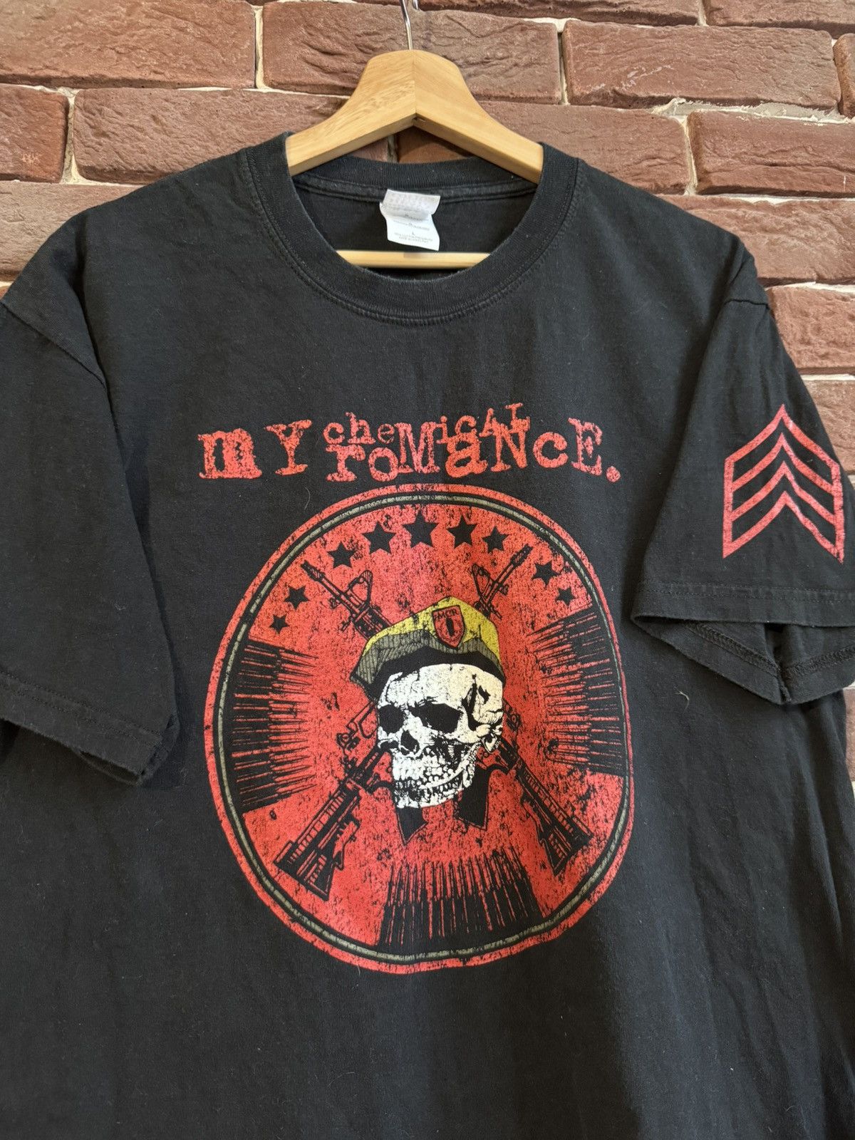 Band Tees Vintage y2k my chemical romance band tee the black parade Size US L / EU 52-54 / 3 - 3 Thumbnail