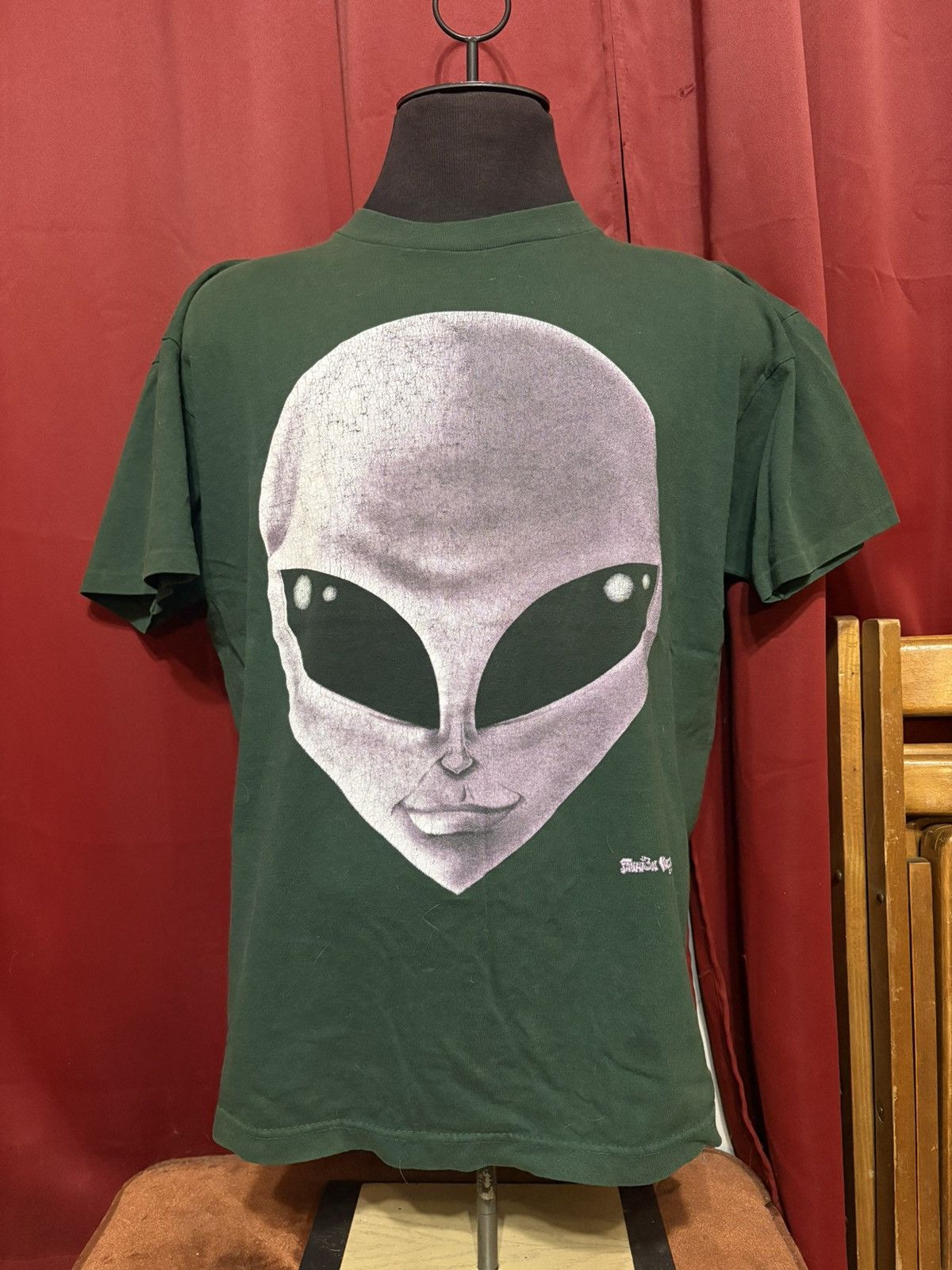 Fashion Victim Vintage Alien Head Tshirt 90’s Fashion Victim Big Head Grail Size US XL / EU 56 / 4 - 1 Thumbnail