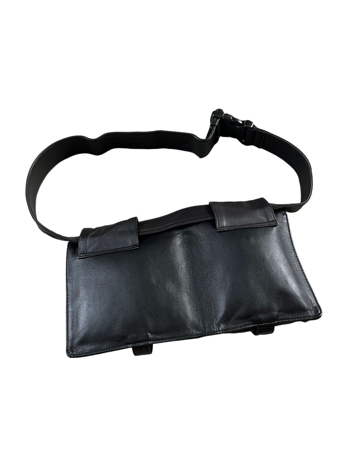 Designer × Japanese Brand Japanese Brand Genuine Leather Utility Crossbody Bag Size ONE SIZE - 7 Thumbnail