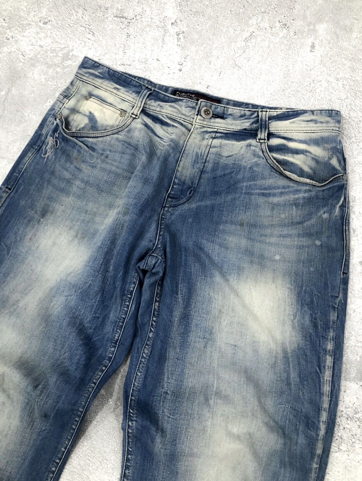 If Six Was Nine × Japanese Brand × Le Grande Bleu (L.G.B.) 2000s Fubu Baggy Faded Dyed Denim Pants Size US 34 / EU 50 - 3 Thumbnail