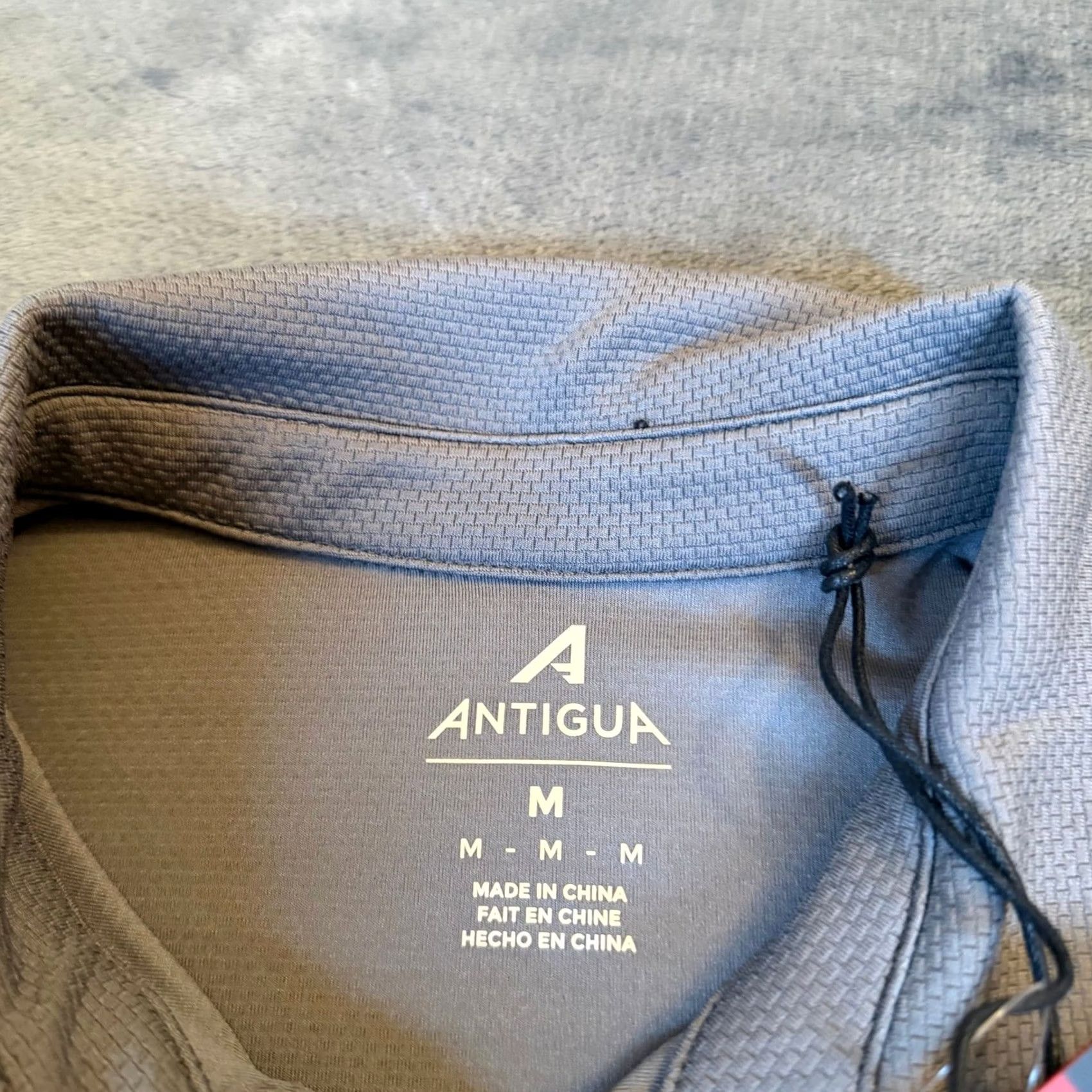 Vintage Antigua Mortal Polo Shirt Mens Medium Carbon Gray 105560 NWT Iowa Hawkeyes NCAA Collegiate Golf Performance Textured Polo Men’s Medium Carbon Gray Size US M / EU 48-50 / 2 - 4 Thumbnail
