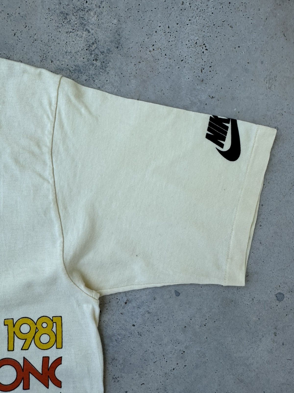 Nike 🔥Vintage 80s Nike Honolulu Marathon X Crazy Shirt Size US M / EU 48-50 / 2 - 9 Thumbnail