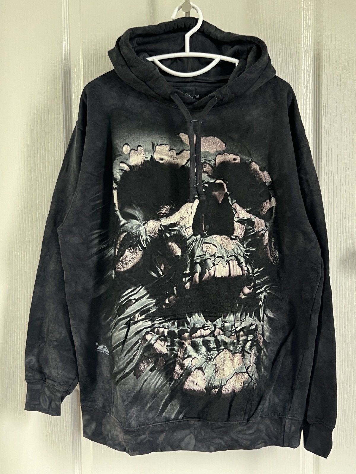 The Mountain THE MOUNTAIN HOODIE 2011 SKULL BREAKTHROUGH BRANDNEW Size US M / EU 48-50 / 2 - 1 Thumbnail