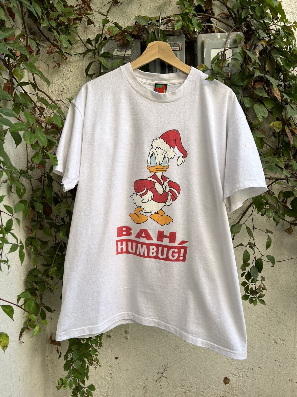 Vintage 90s Donald Duck Bah Humbug Single Stitch Mickey Mouse Tee Size US L / EU 52-54 / 3 - 1 Thumbnail