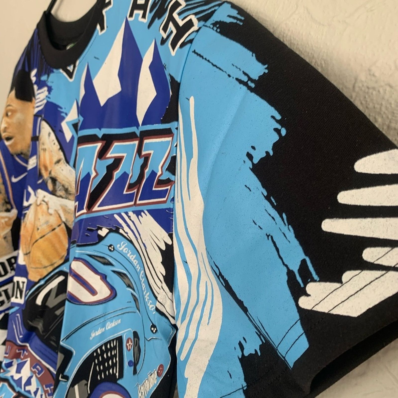 NBA ALL OVER PRINT JORDAN CLARKSON AOP JAZZ SIZE XL SOFT RARE Size US XL / EU 56 / 4 - 4 Thumbnail