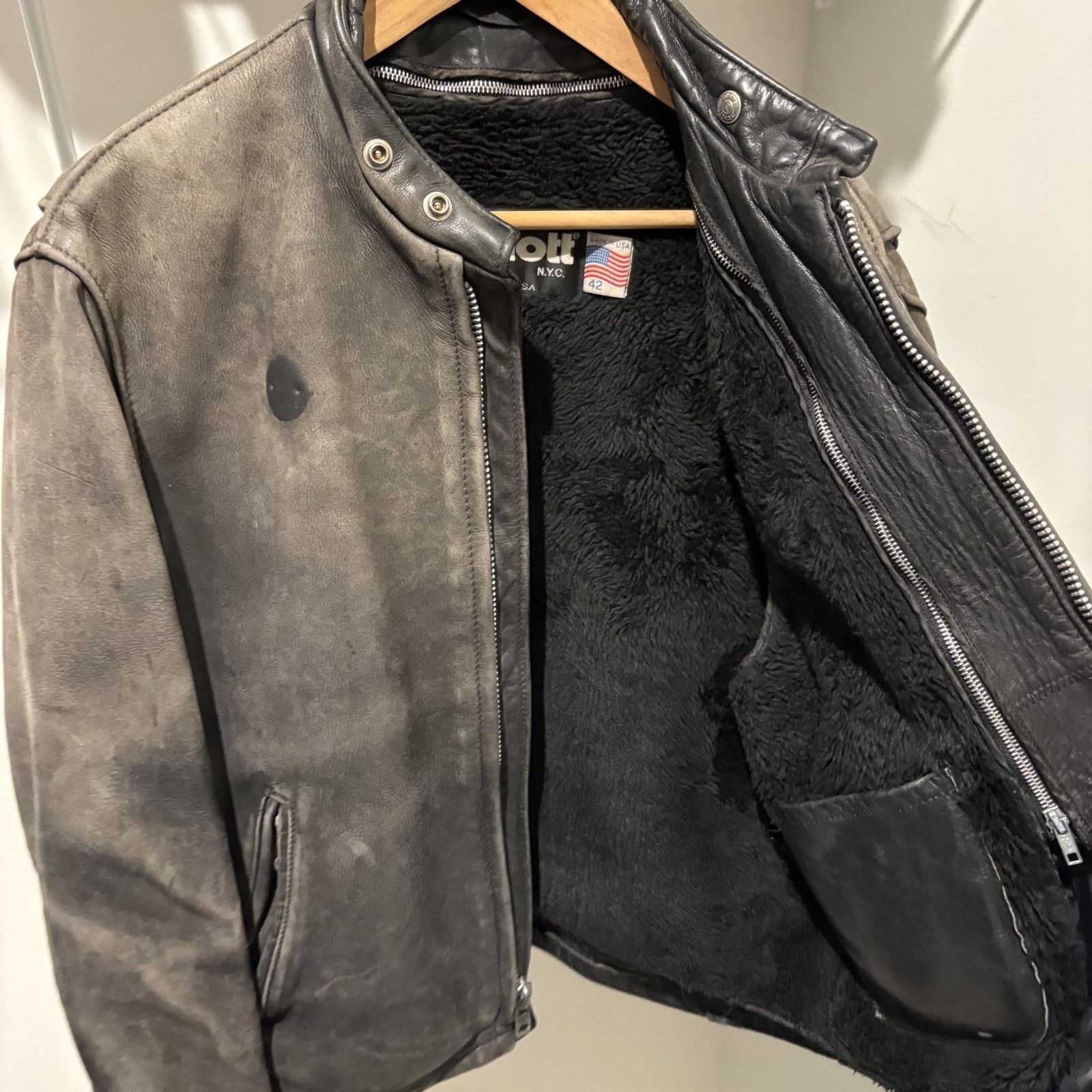 Schott × Vintage Vintage Schott 141 Cowhide Leather Cafe Racer Jacket 42 Size US L / EU 52-54 / 3 - 3 Thumbnail