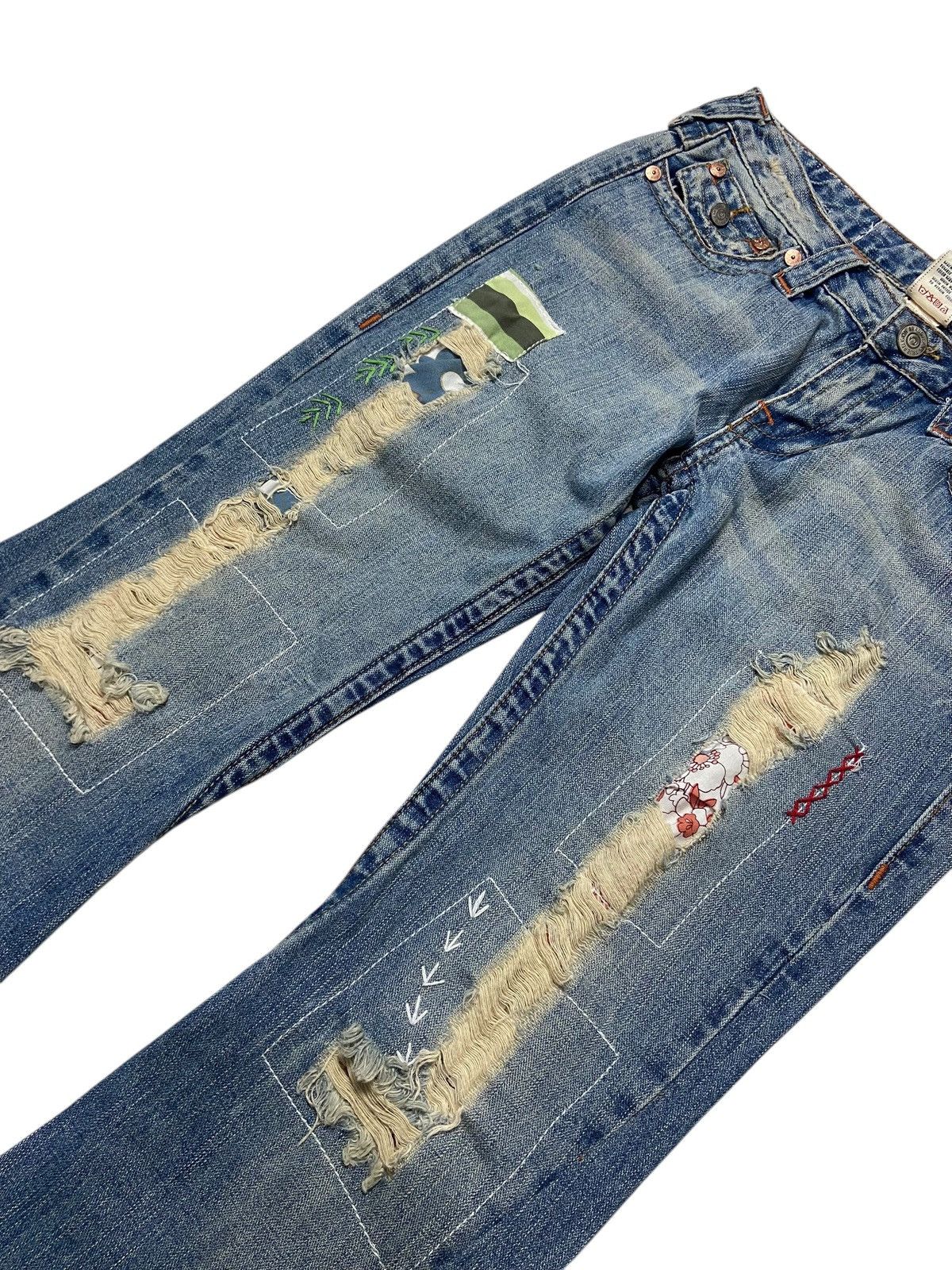 Japanese Brand × True Religion × Vintage Vintage Y2K True Religion Embroidered Flare Jeans Size US 28 / EU 44 - 3 Thumbnail