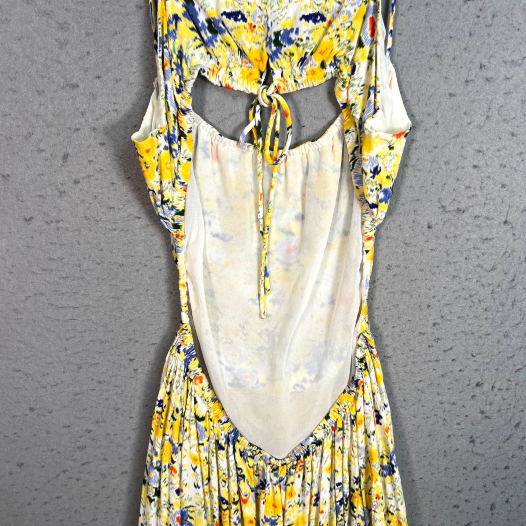 ASTR The Label VINTAGE ASTR The Label Maxi Dress Sleeveless Yellow Blue Abstract Tie-Back Detail Adults Womens Size S / US 4 / IT 40 - 7 Thumbnail