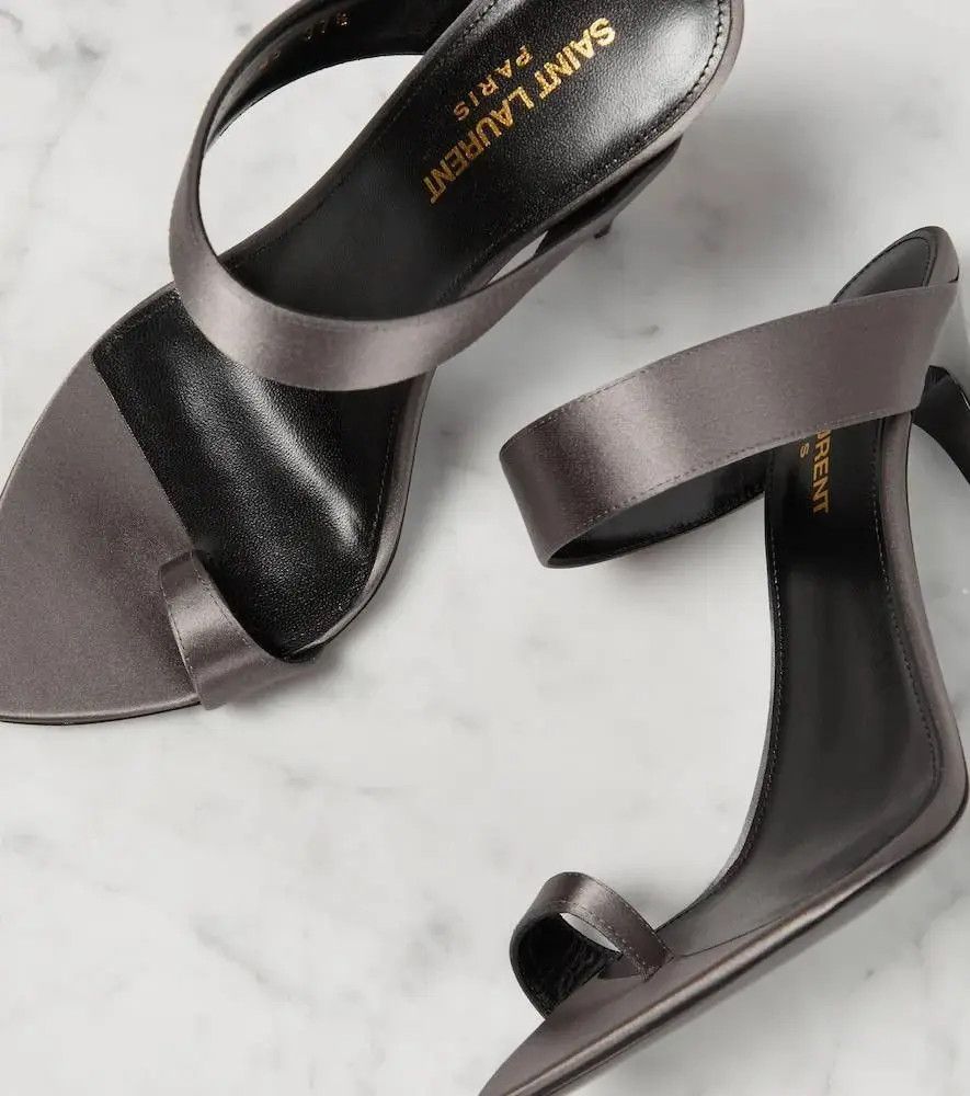 Saint Laurent Paris o1s1wg111024 Melody Sandals in Shiny Leather in Storm Grey Size US 6 / IT 36 - 5 Thumbnail