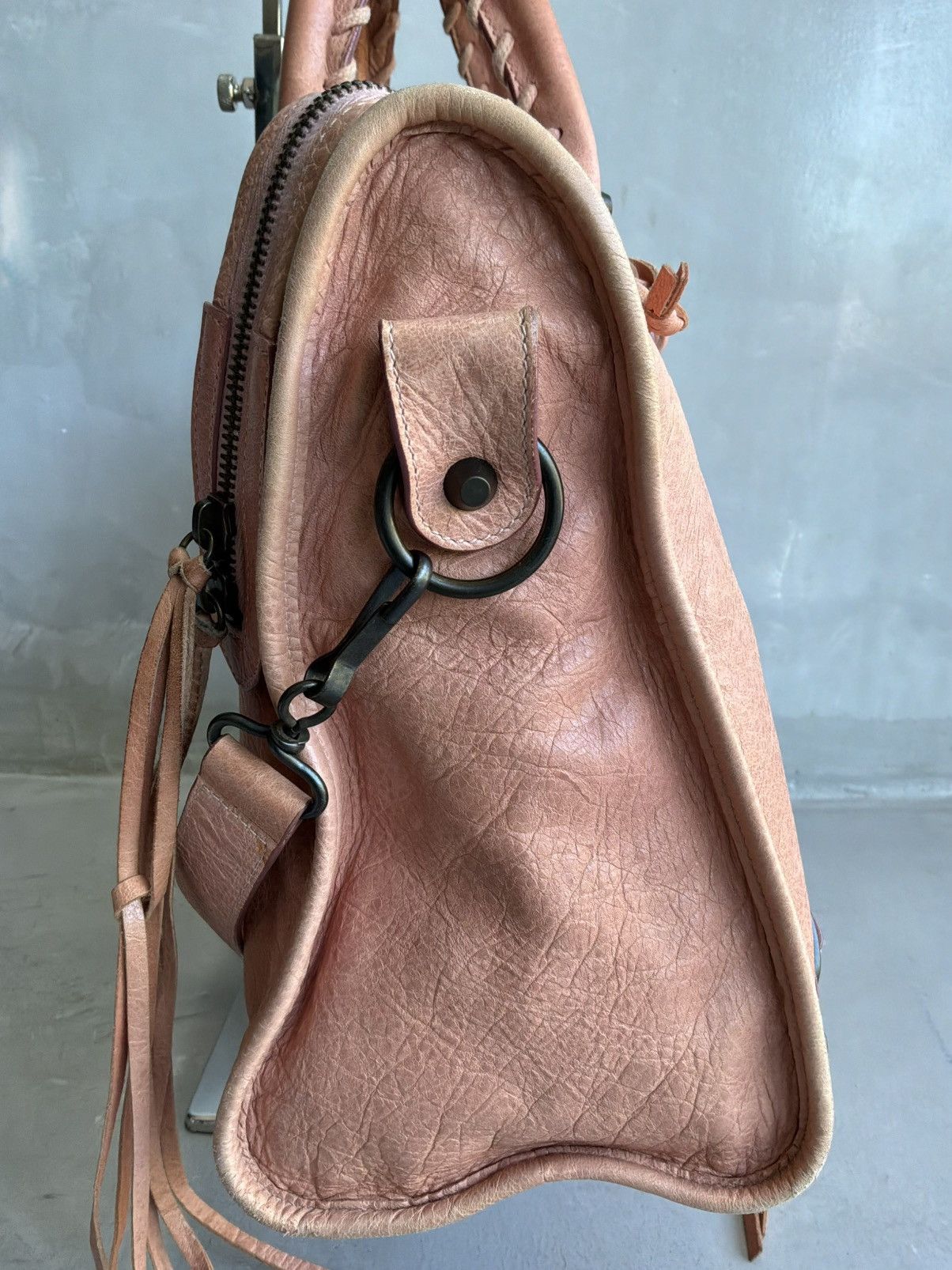 Balenciaga Balenciaga - Classic City - Salmon Pink Lambskin Leather Bag Size ONE SIZE - 9 Thumbnail