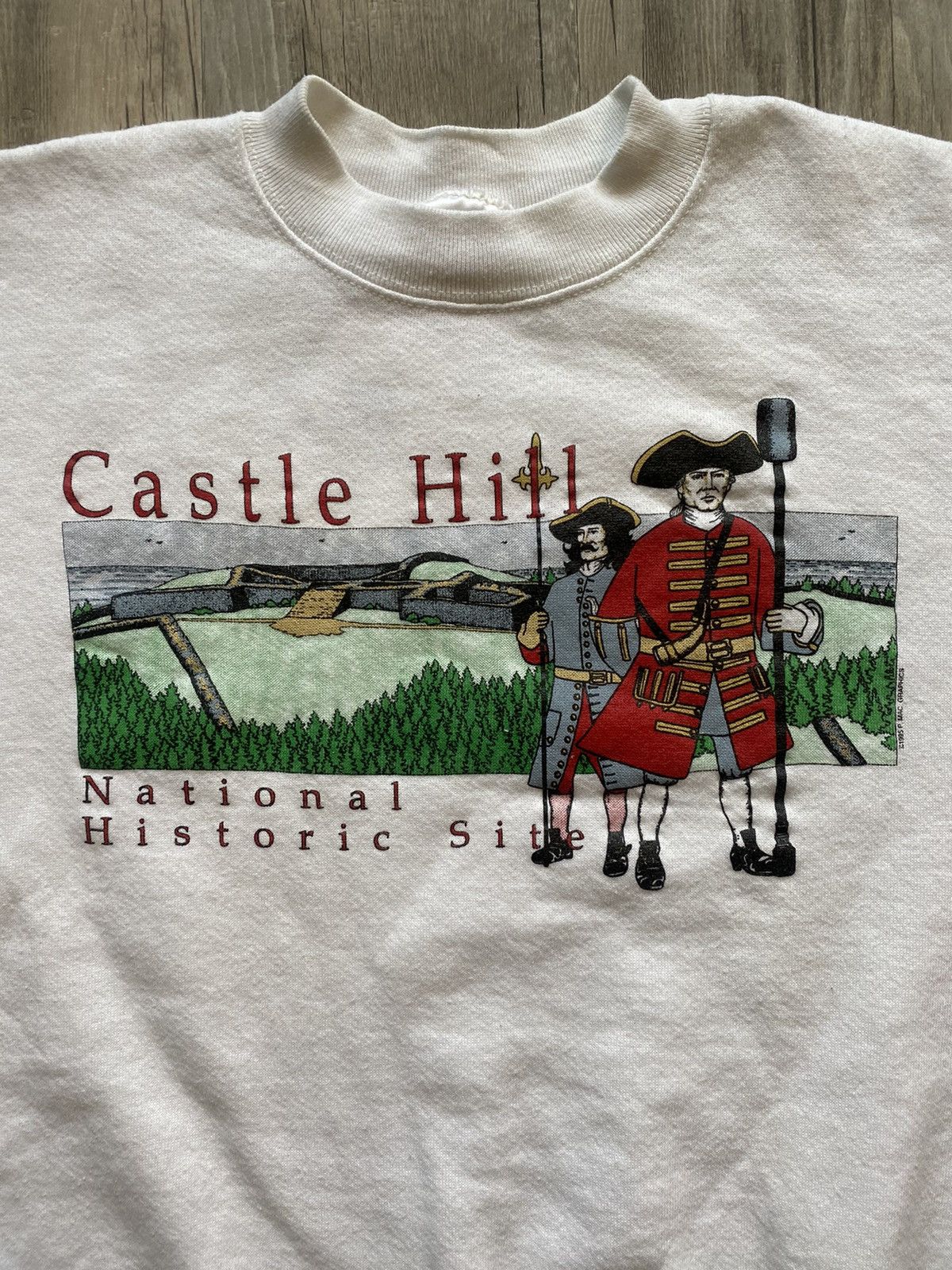 Vintage Vintage 90s Historic Castle Hill Fort Graphic Crewneck Size US L / EU 52-54 / 3 - 2 Thumbnail
