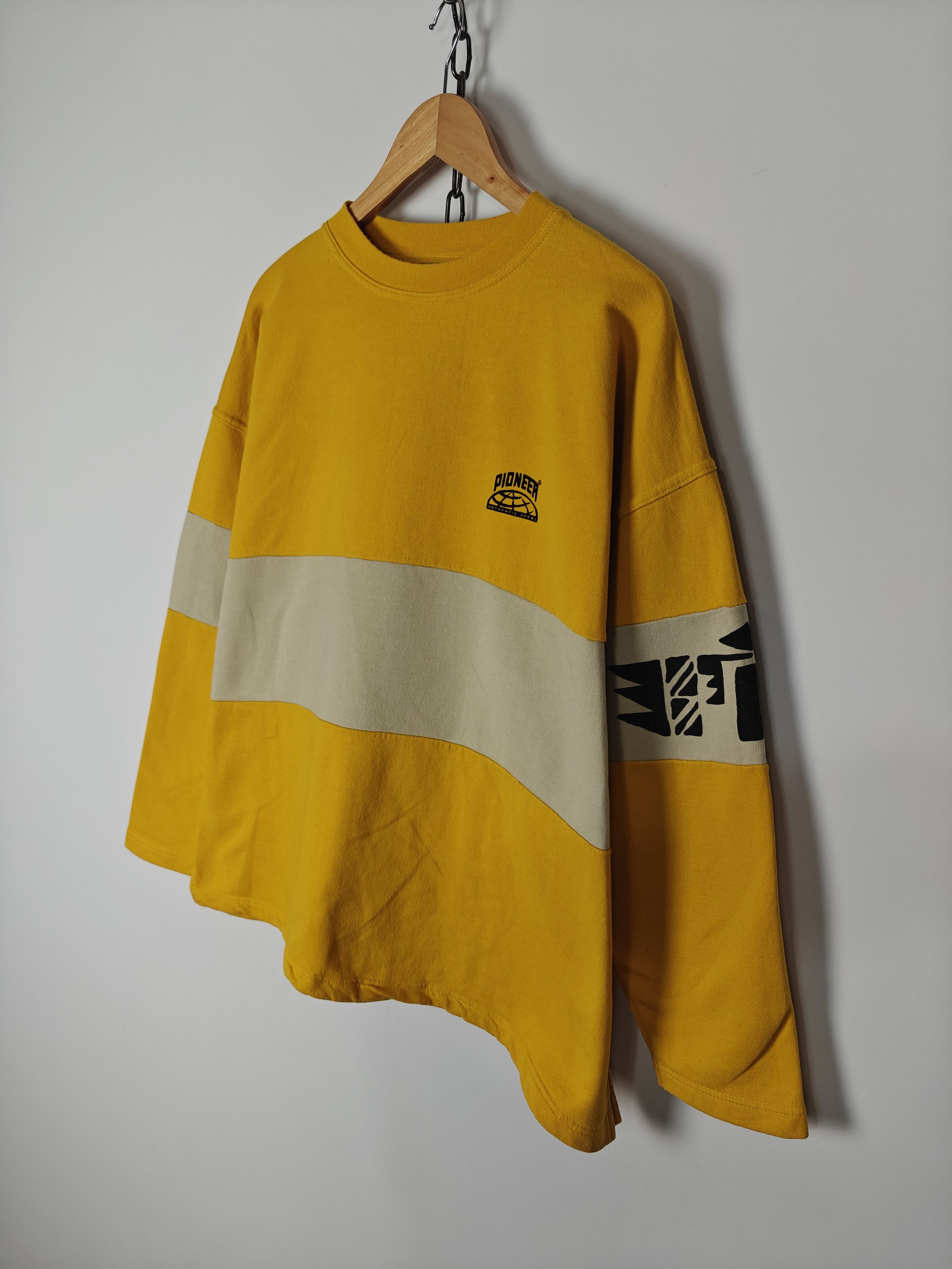 Vintage Pioneer Sweatshirt Crewneck Yellow Pullover size L Size US L / EU 52-54 / 3 - 5 Thumbnail