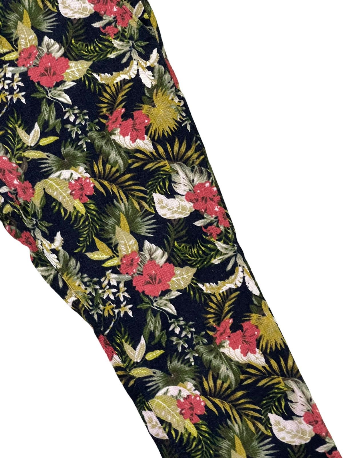 Japanese Brand Florals Hemp Rage Blue Cropped Pant Regular 7🟦0 Size US 31 - 5 Thumbnail