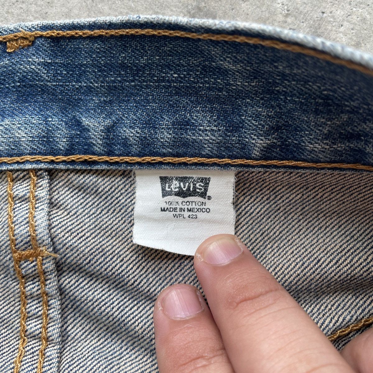 Levi's Vintage Clothing Vintage Levi’s 501 Ripped Faded Jeans Distressed Denim Pants Size US 33 - 8 Thumbnail