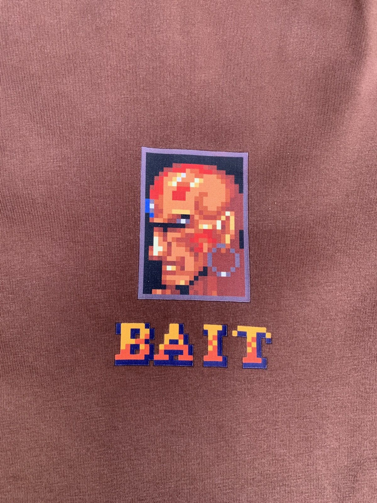 Bait × Japanese Brand × Medicom Toy BAIT x Street Fighter "Dhalsim" Character Pixelate Tee Size US XL / EU 56 / 4 - 4 Thumbnail