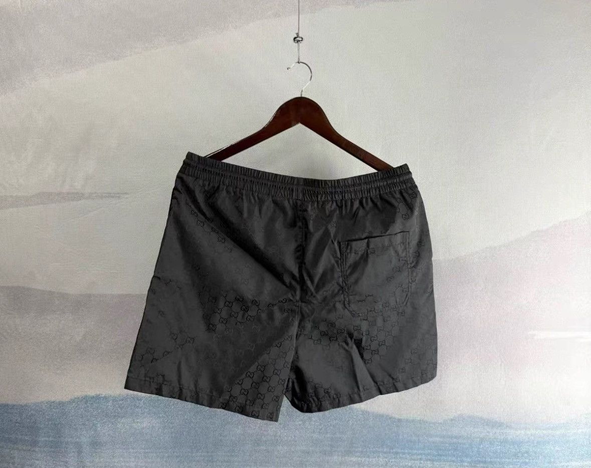 Gucci gucci khaki drawstring casual shorts. Size US 34 / EU 50 - 2 Thumbnail