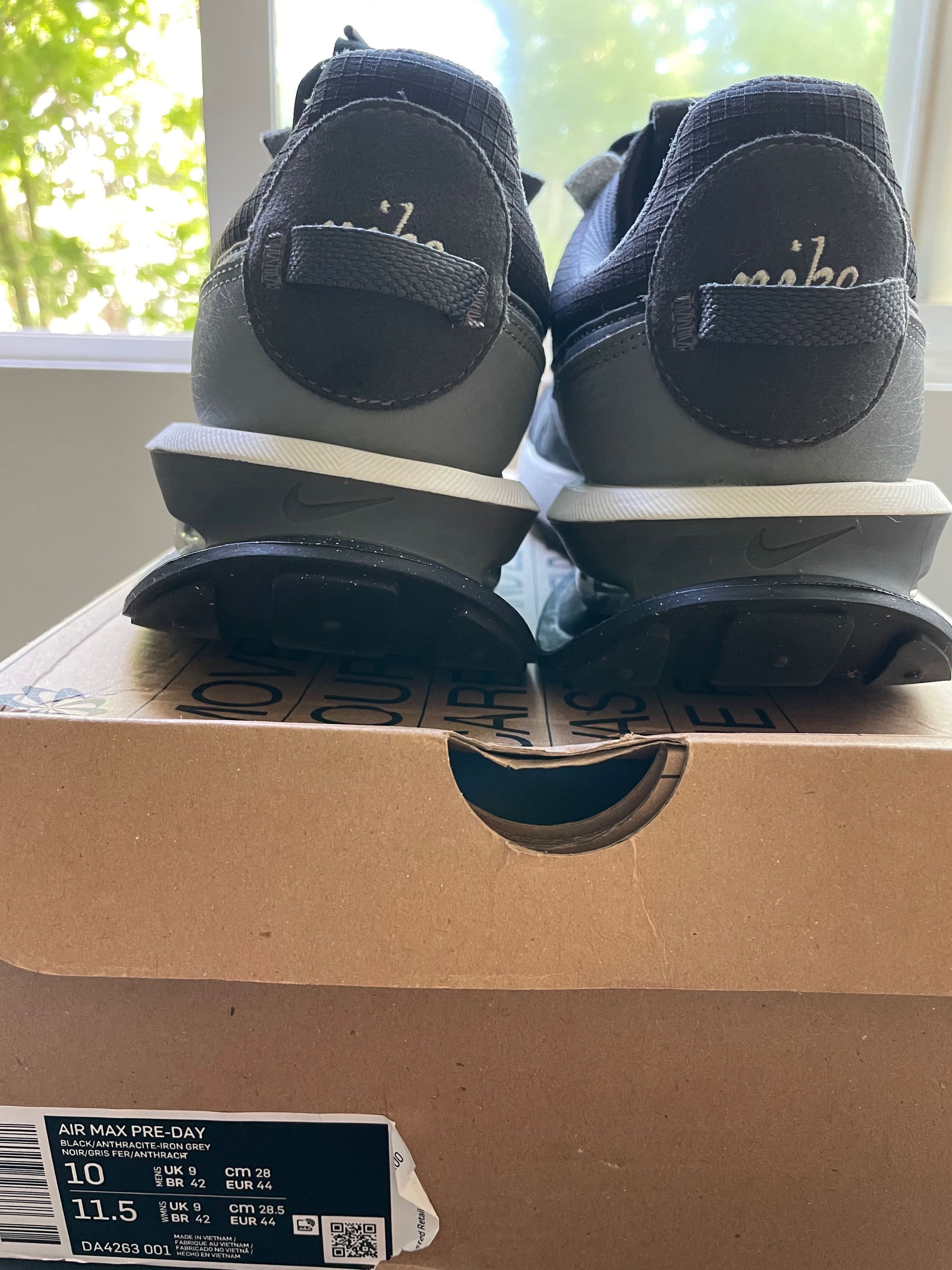 Nike Air Max Pre-Day Size US 10 / EU 43 - 3 Thumbnail