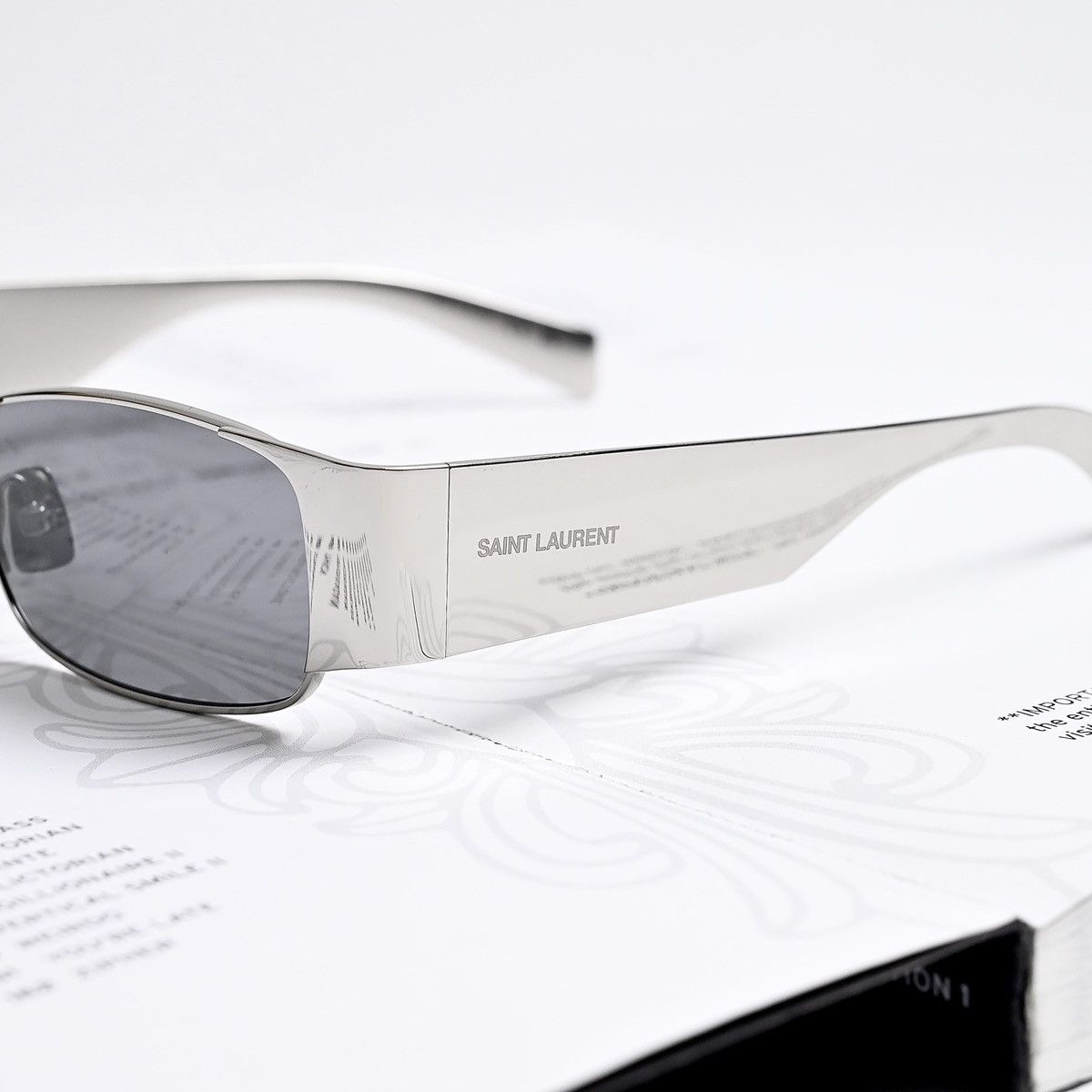 Saint Laurent Paris SAINT LAURENT SL 738 SUNGLASSES Size ONE SIZE - 3 Thumbnail