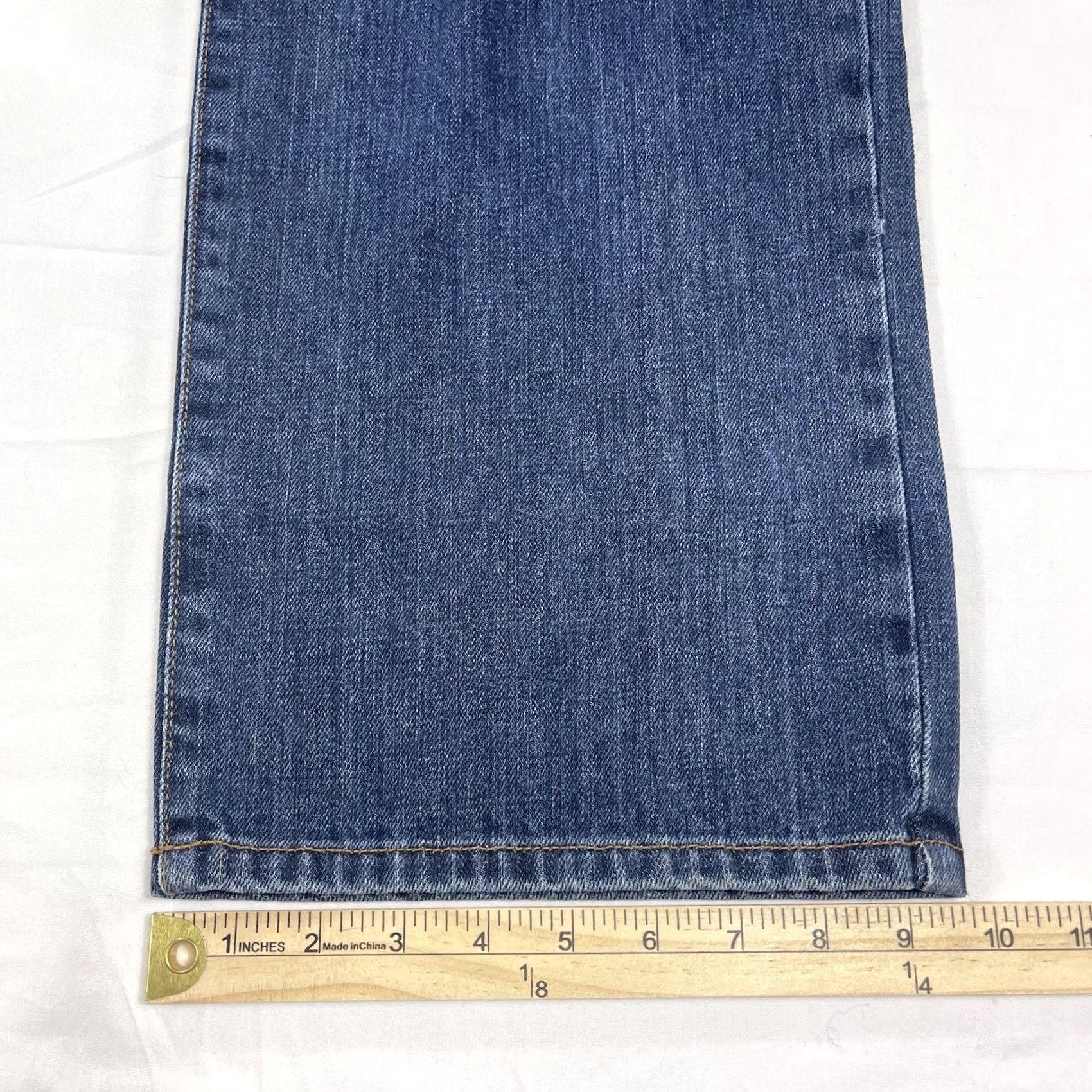 Lucky Brand VINTAGE Lucky Brand Jeans Denim 5-Pocket Relaxed USA 1990s Mens 38 Regular Blue Denim Jeans with Zipper Fly Size US 38 / EU 54 - 4 Thumbnail
