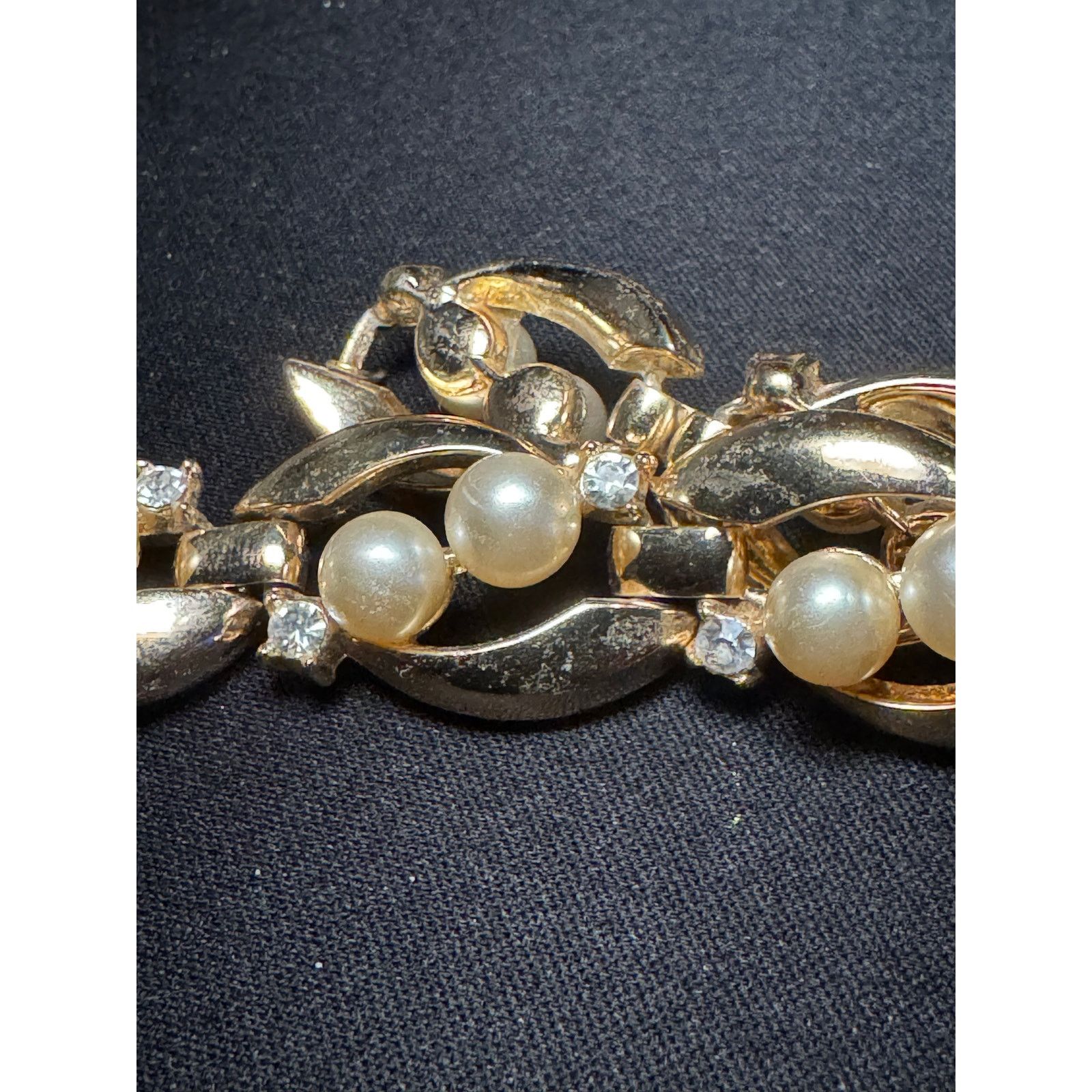 Other Vintage Trifari Faux Pearls CZ Fold Over Clasp Bracelet 6.75 Size ONE SIZE - 4 Thumbnail
