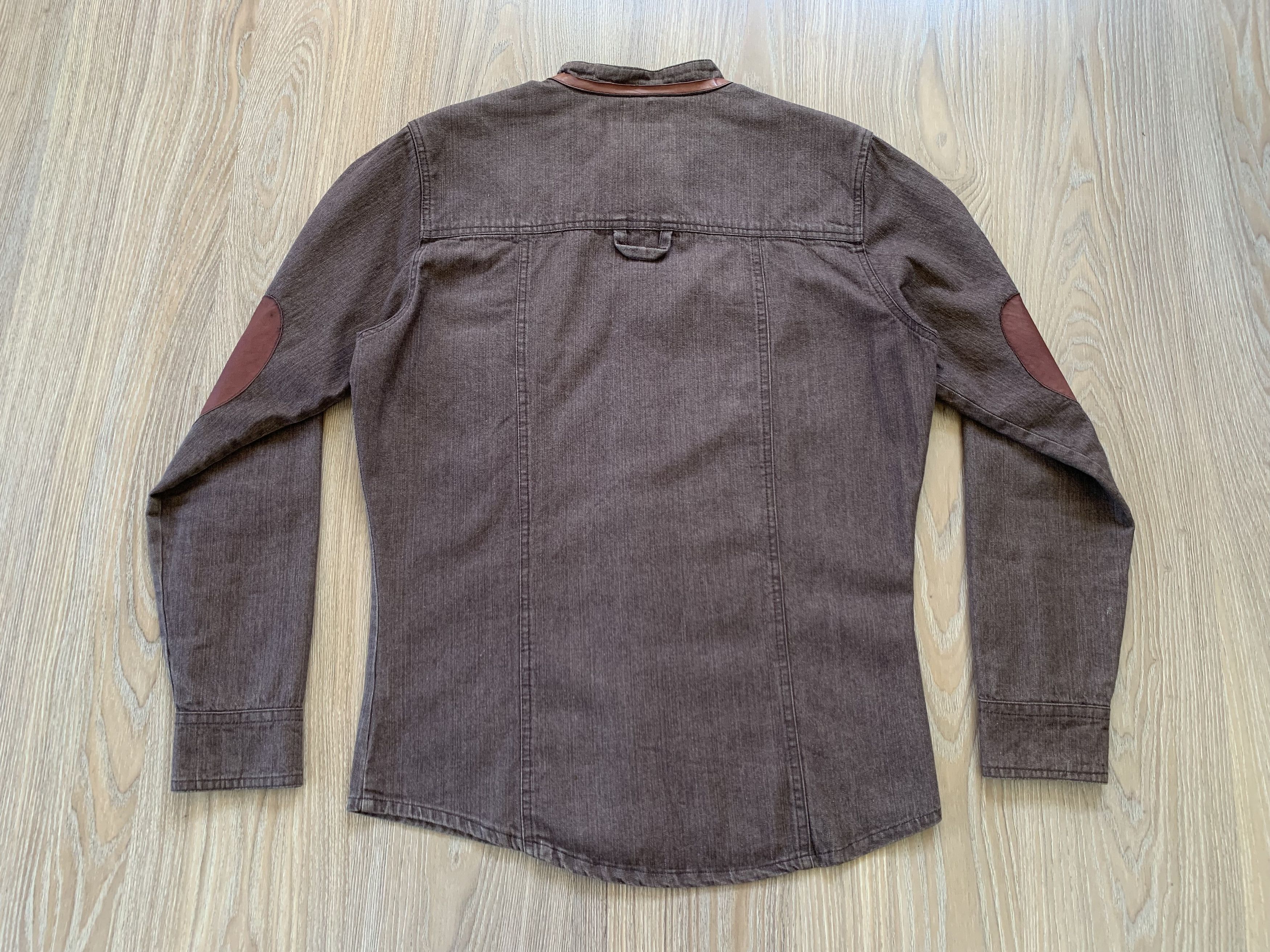 Japanese Brand Rare Vintage JNXD Leather Patched Denim Shirt Size US M / EU 48-50 / 2 - 3 Thumbnail