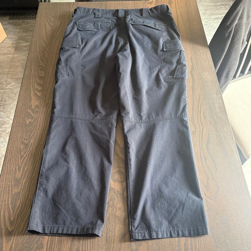 5.11 511 Tactical Pants Mens 38x30 Gray Utility Cargo Hiking Size US 38 / EU 54 - 1 Thumbnail
