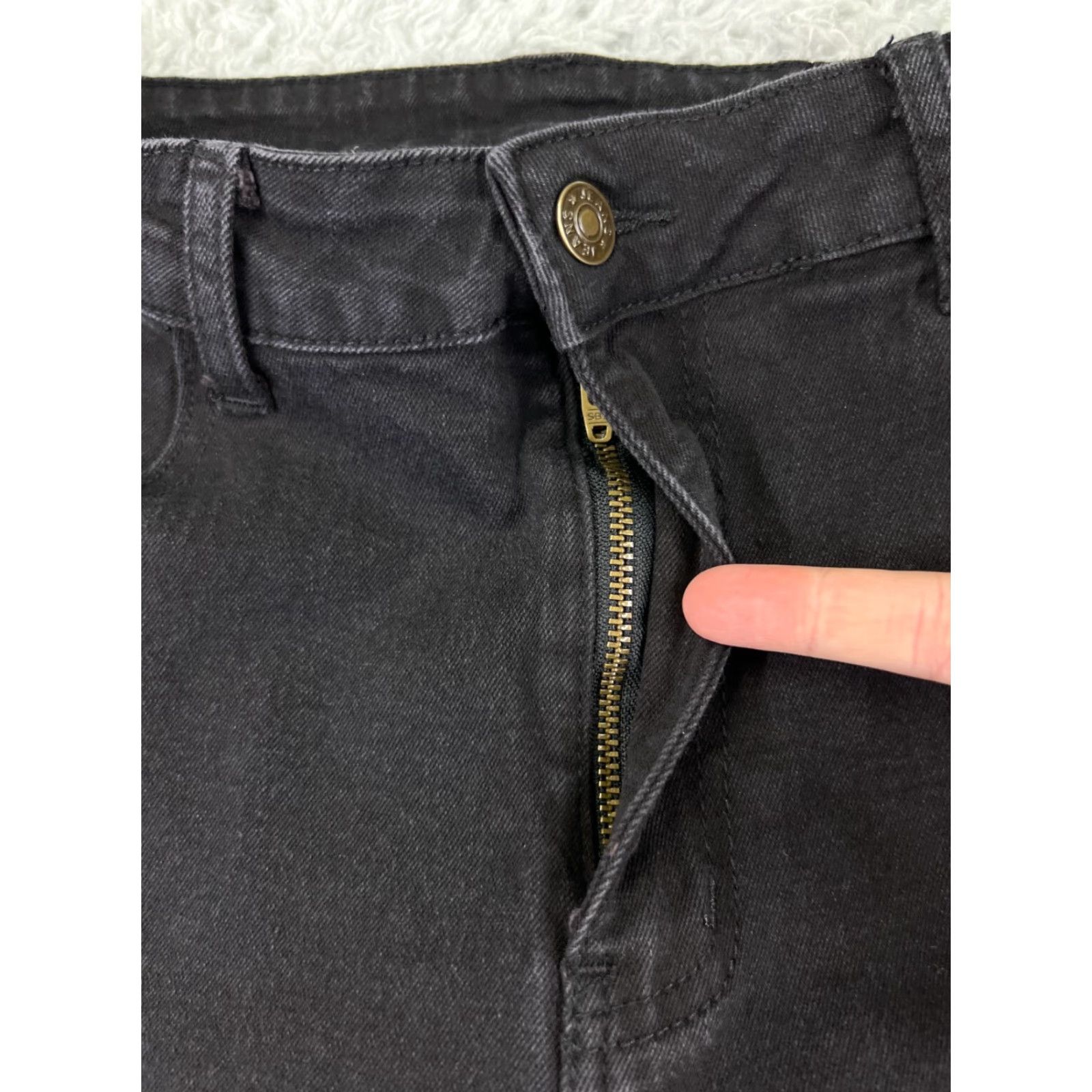 Shein Shein Jeans Womens 8 Black Denim Wide Flare Raw Hem Cotton Blend 26x31 Size 30" / US 8 / IT 44 - 5 Thumbnail