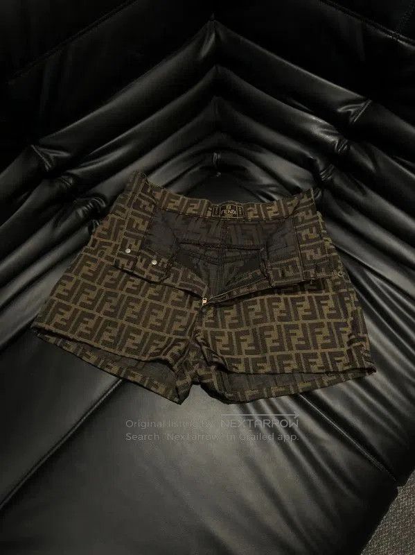 Fendi Fendi Brown Monogram Cotton Shorts for Women . Size 27" / US 4 / IT 40 - 2 Thumbnail