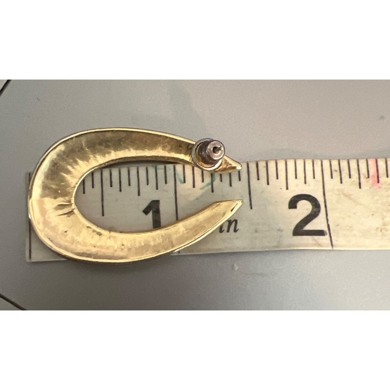 Other Vintage Gold Tone Cream Enamel Earrings Twisted Teardrop 1.5 Size ONE SIZE - 4 Thumbnail