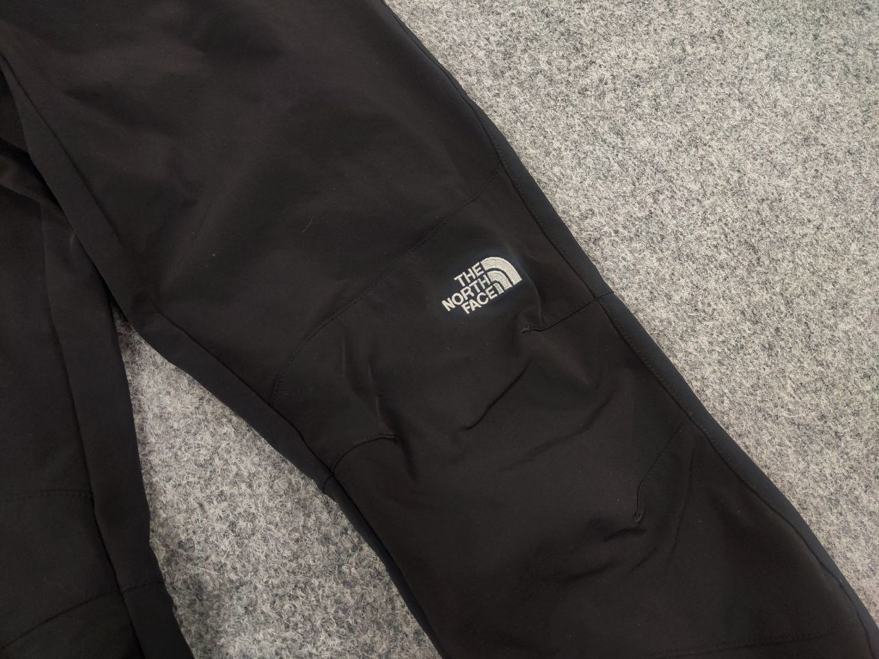 The North Face The North Face apex softshell pants Black Trekking Trouser Size 30" / US 8 / IT 44 - 8 Thumbnail