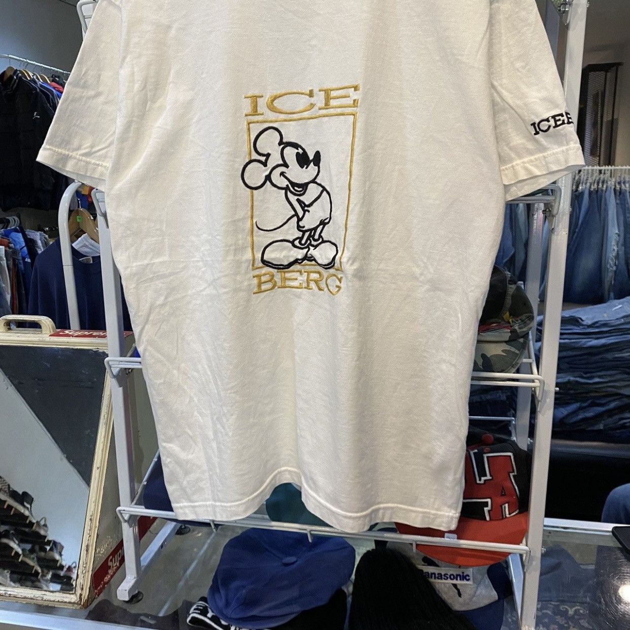 Iceberg Iceberg x Disney Mickey Mouse Vintage 90s Embroidered TShirt Size US L / EU 52-54 / 3 - 4 Thumbnail