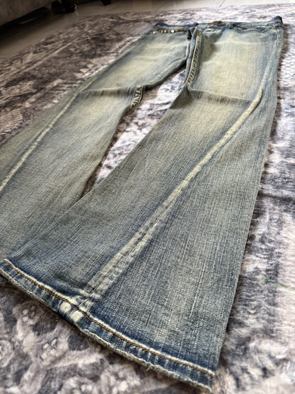 If Six Was Nine YMI Mud Wash Spiral Paneled Studded Flared Jeans Size US 32 / EU 48 - 12 Thumbnail