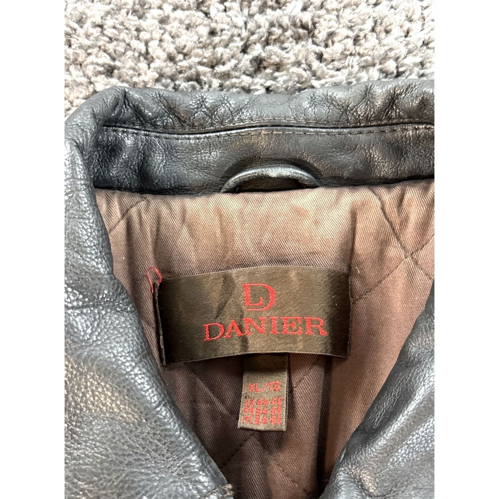 Vintage VINTAGE Danier Jacket Motorcycle XL Men Black Leather Full Zip 90s Cafe Style Biker Racing Casual Mens Size US XL / EU 56 / 4 - 4 Thumbnail