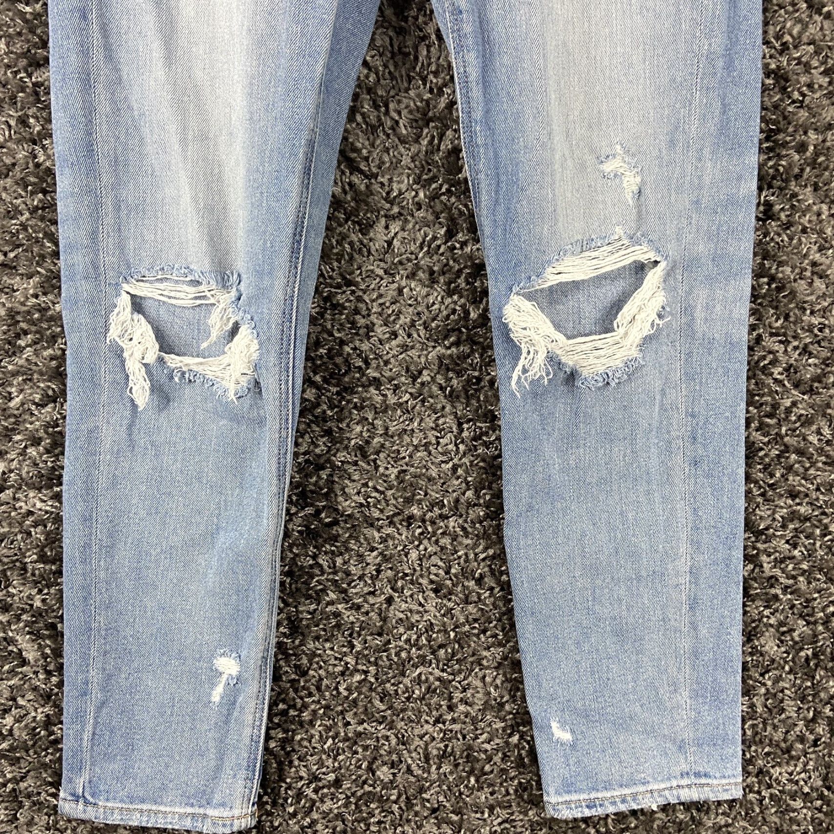 American Eagle Outfitters American Eagle Jeans Women’s 0 Regular Blue Distressed Mom Jeans Womens Size 25" / US 0 / IT 36 - 3 Thumbnail