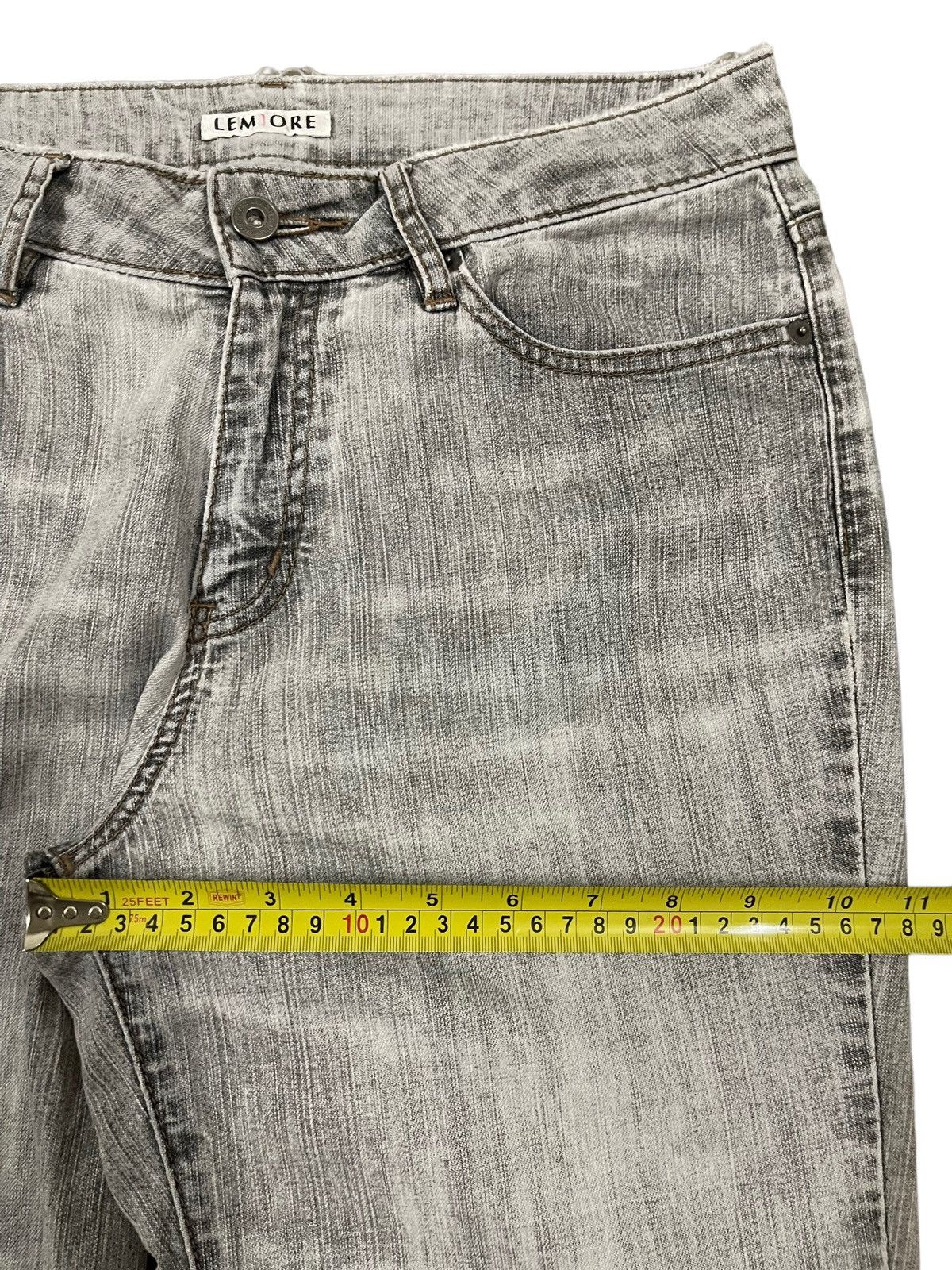 Who Decides War Vintage Japanese Brand Faded Wash Style Flare Jeans Size US 31 - 12 Thumbnail