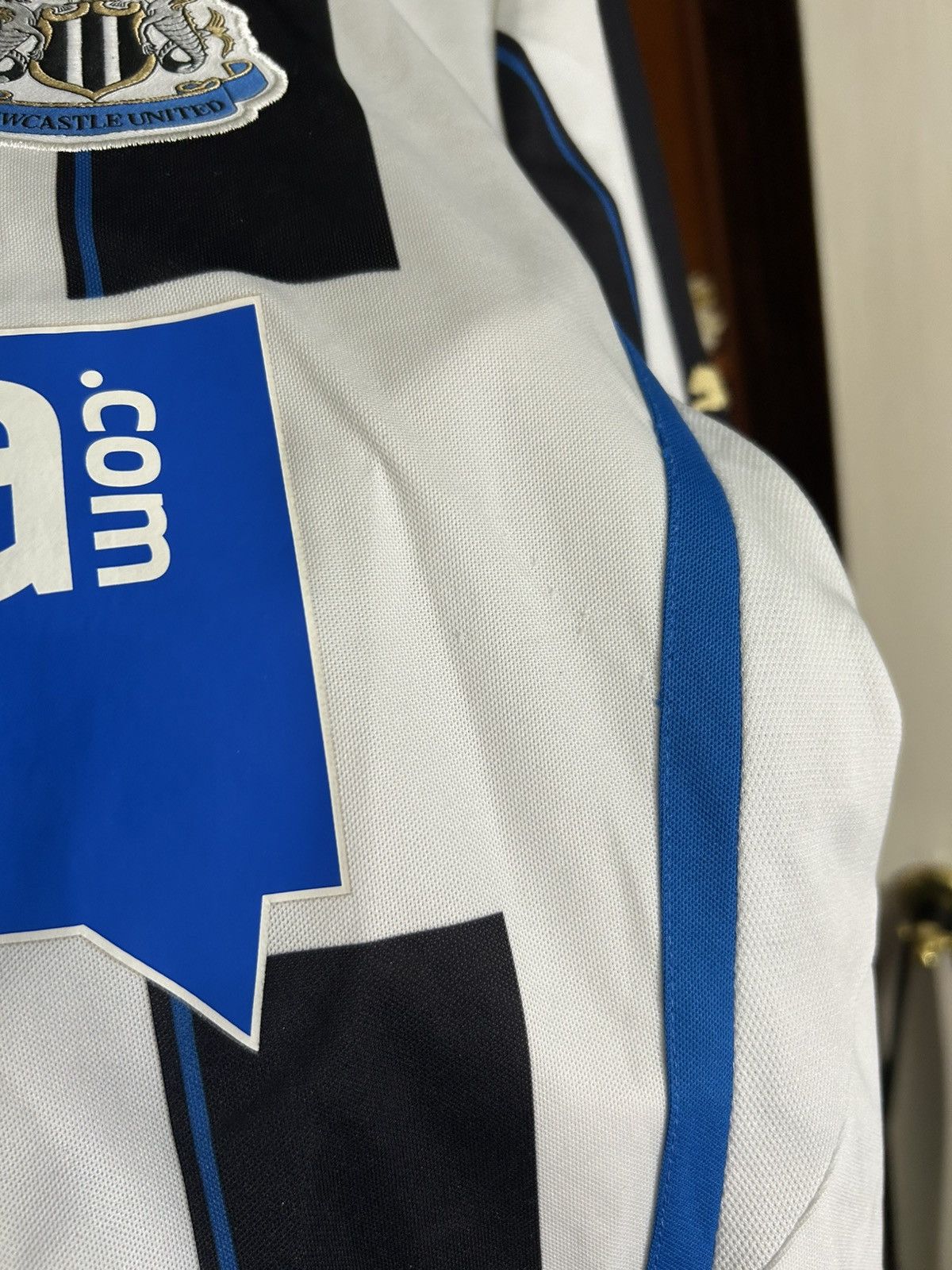 Puma Newcastle United Football Jersey 2013/14 Home Puma Soccer Size US S / EU 44-46 / 1 - 6 Thumbnail