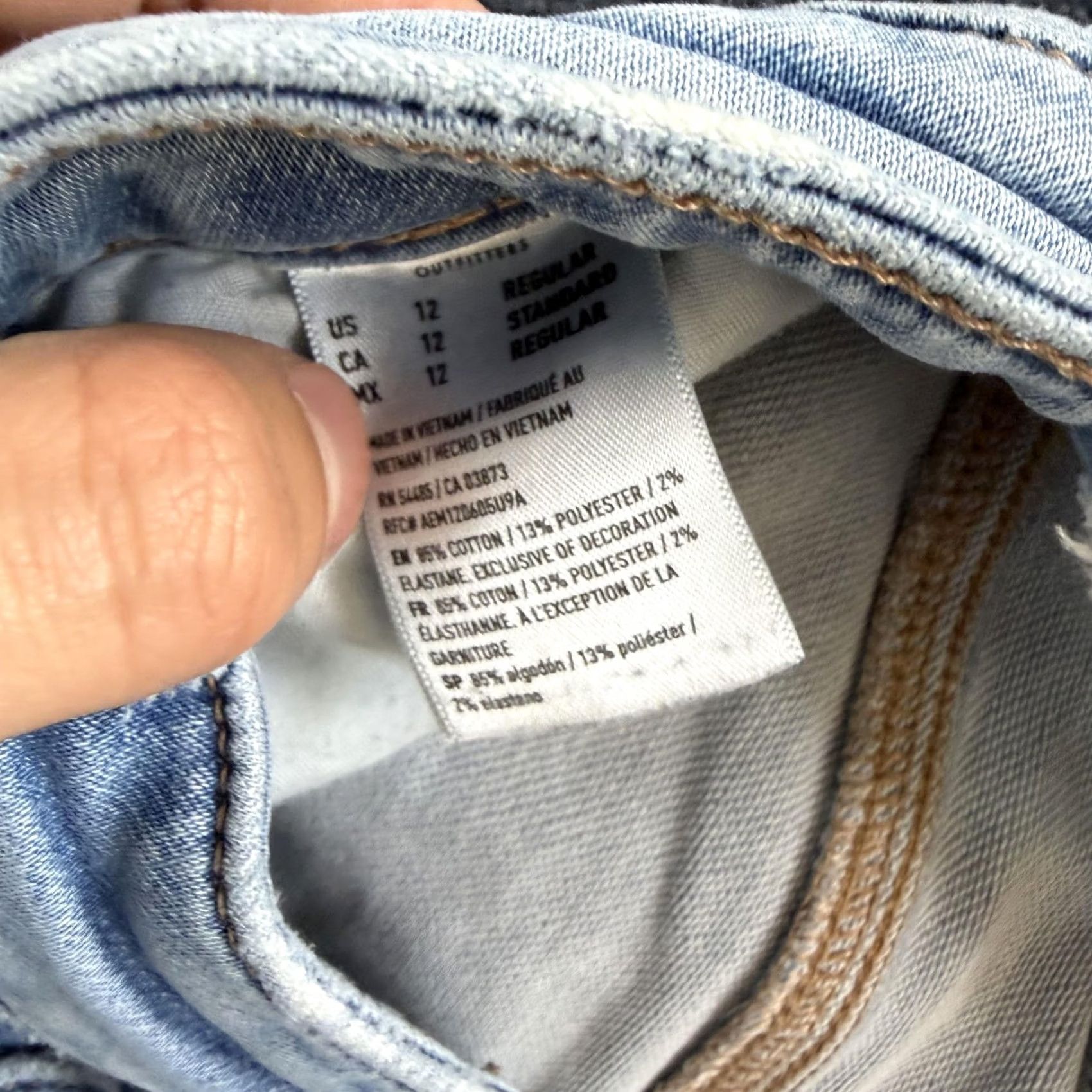 American Eagle Outfitters VINTAGE American Eagle Outfitters Skinny Jeans Womens 12 Light Blue Distressed Denim Size 34" / US 12 / IT 48 - 2 Thumbnail