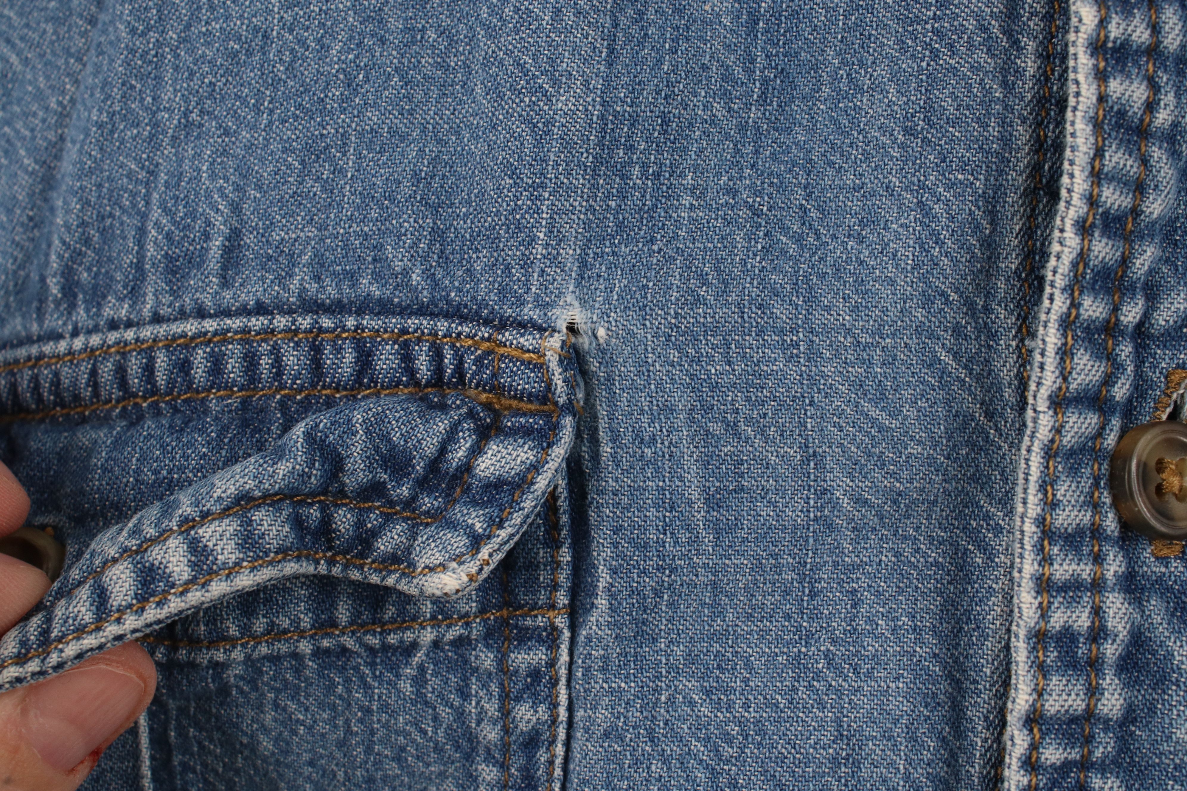 Vintage Vintage 90s Streetwear Collared Denim Jean Button Shirt Size US S / EU 44-46 / 1 - 5 Thumbnail