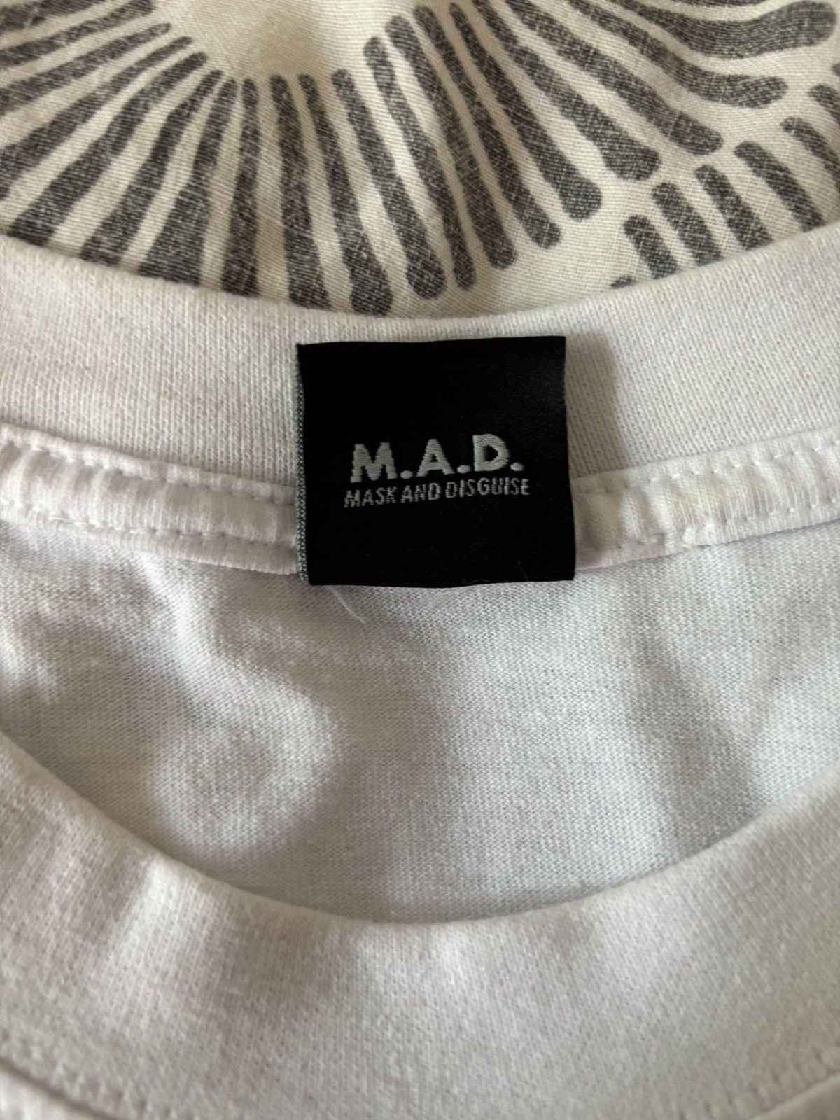 Other MAD carnage t shirt Size US S / EU 44-46 / 1 - 4 Thumbnail
