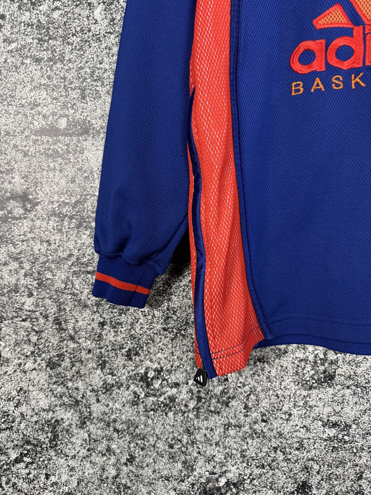Adidas Kids Adidas Basketball Vintage 90s Sweatshirt Retro Big Logo Size US XS / EU 42 / 0 - 4 Thumbnail