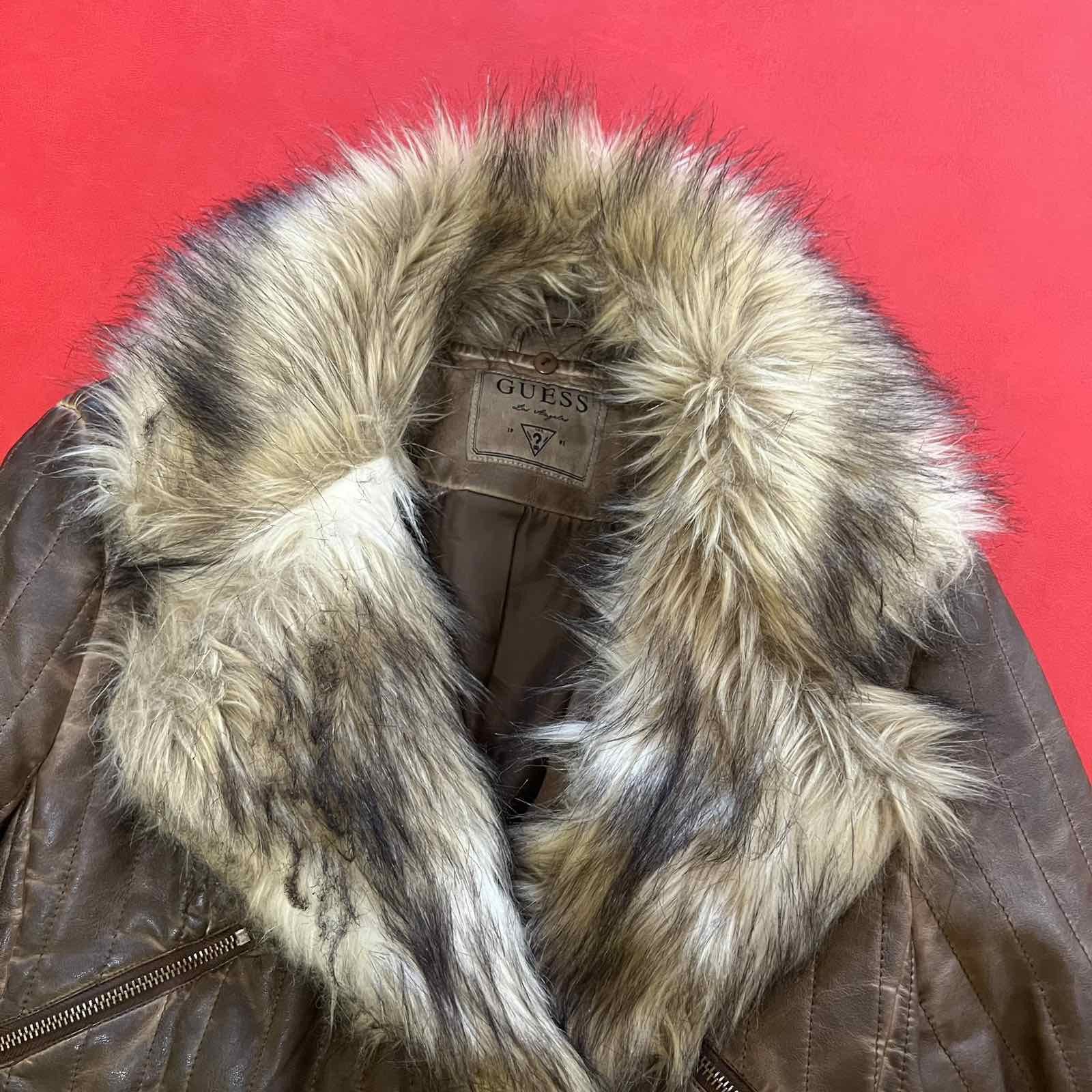 Guess Guess Faux Fur Y2K Jacket Womens Sz M Size M / US 6-8 / IT 42-44 - 4 Thumbnail