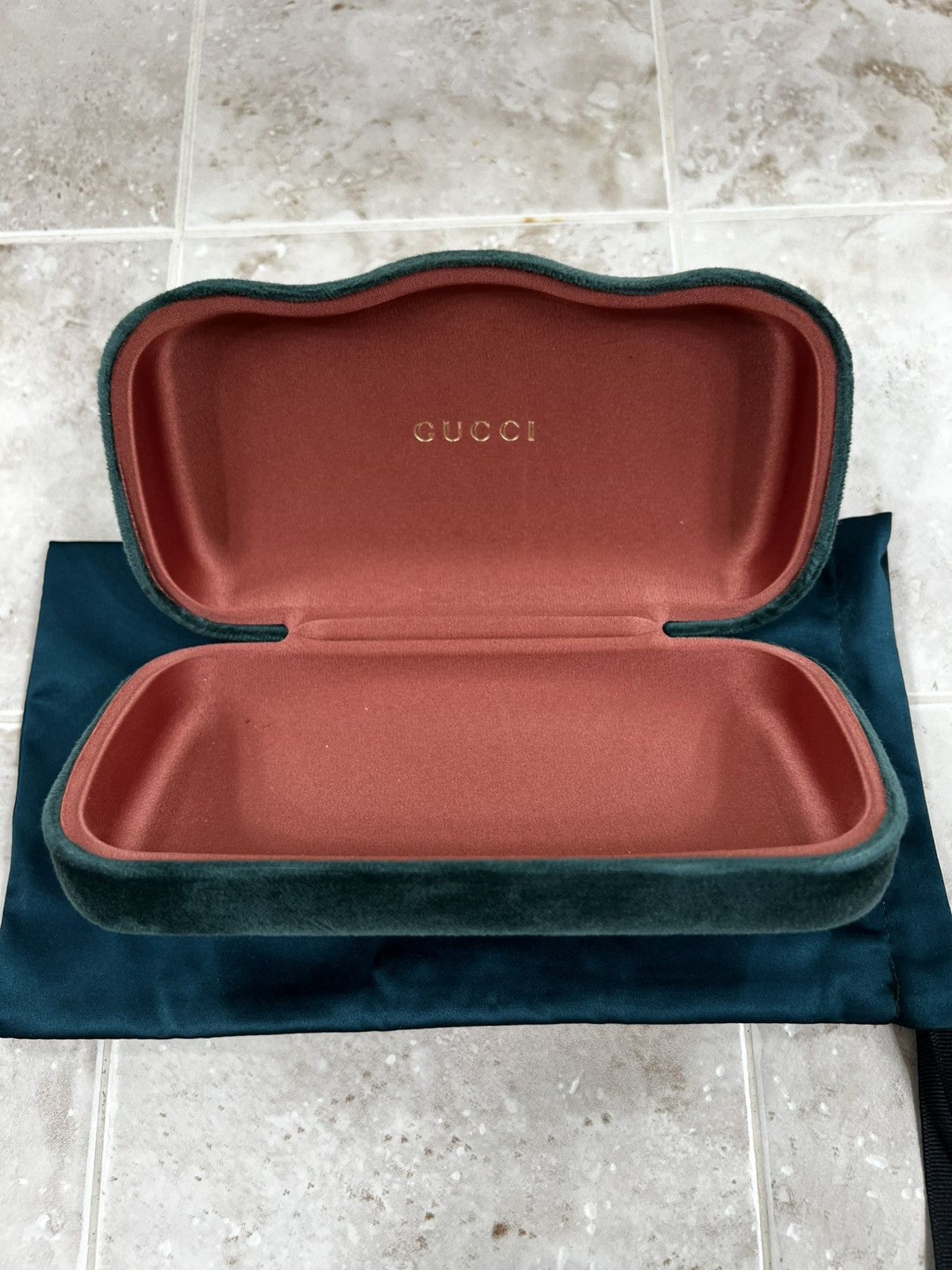 Gucci Gucci Sunglasses Black/Gold (Gender Fluid Size ONE SIZE - 7 Thumbnail